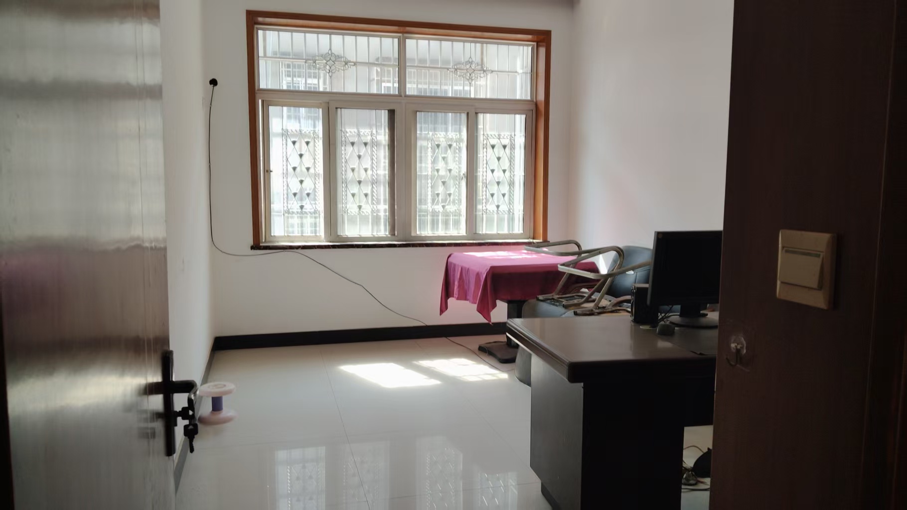 兴旺小区 4室2厅2卫 1200.0元/月 兴旺小区 4室2厅2卫 1200.0元/月户型图