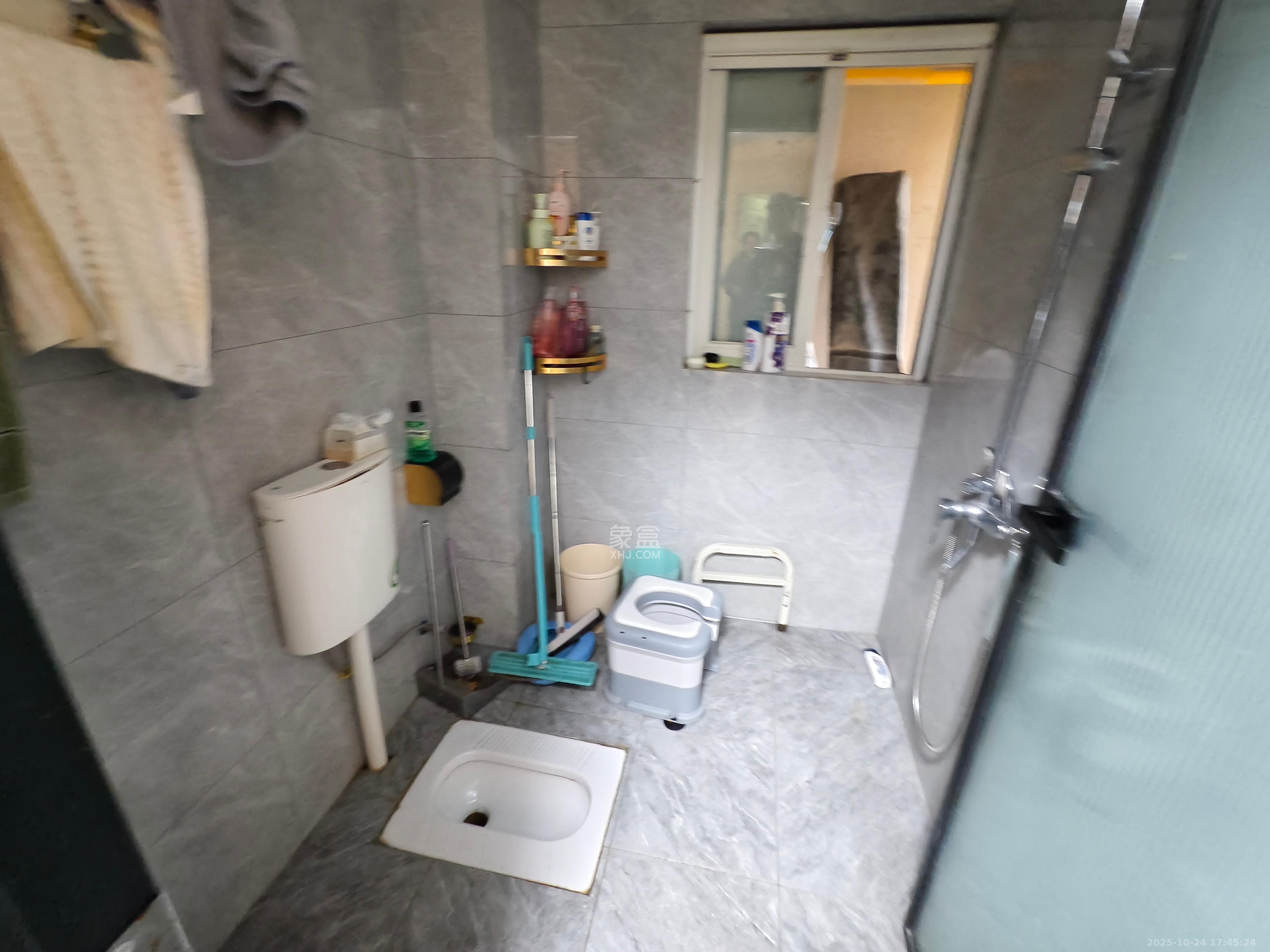 北辰三角洲E7区  3室2厅2卫    4500.0元/月 北辰三角洲E7区  3室2厅2卫    4500.0元/月室内图