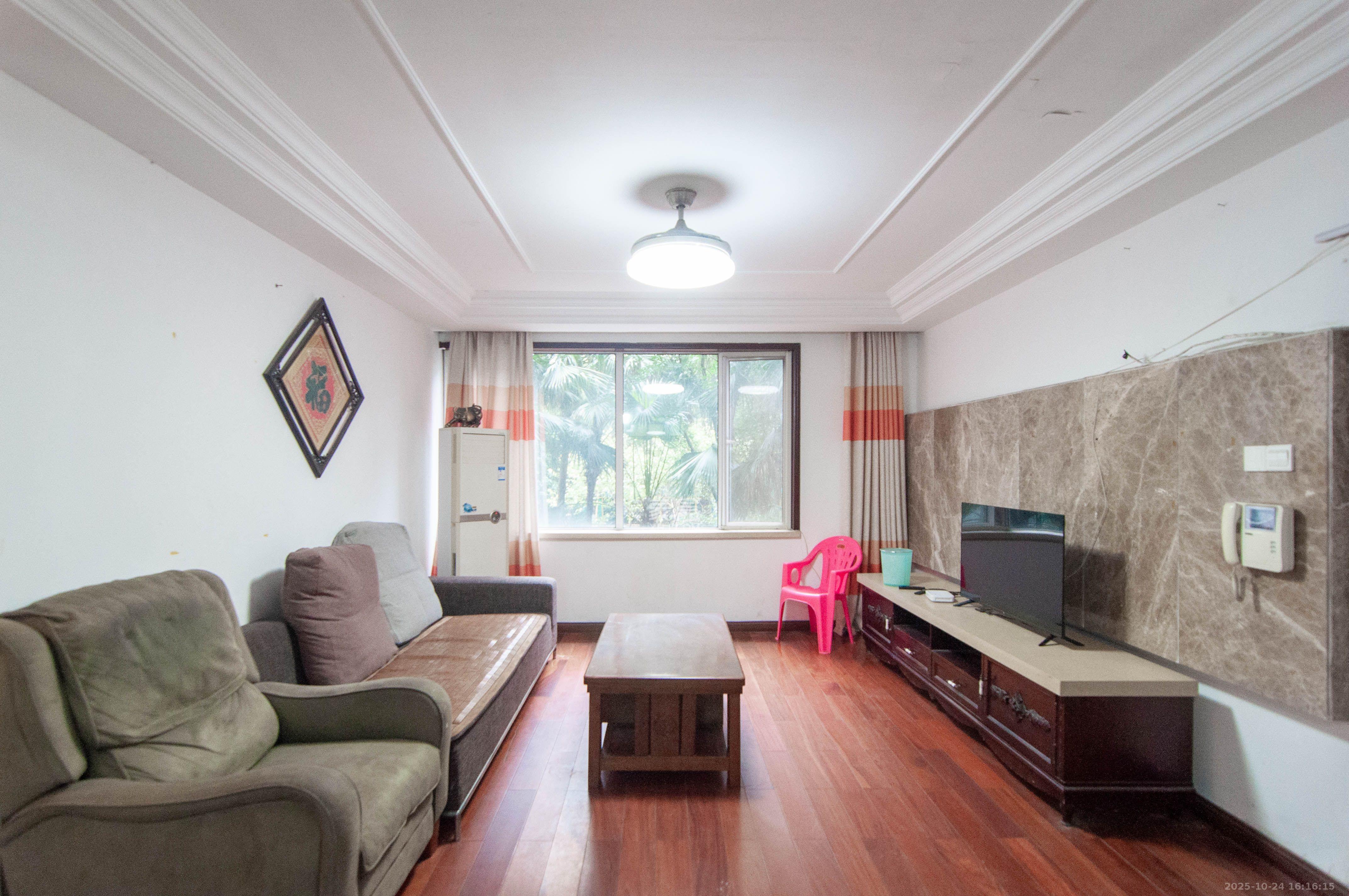 湘麓国际  4室2厅2卫    3000.0元/月