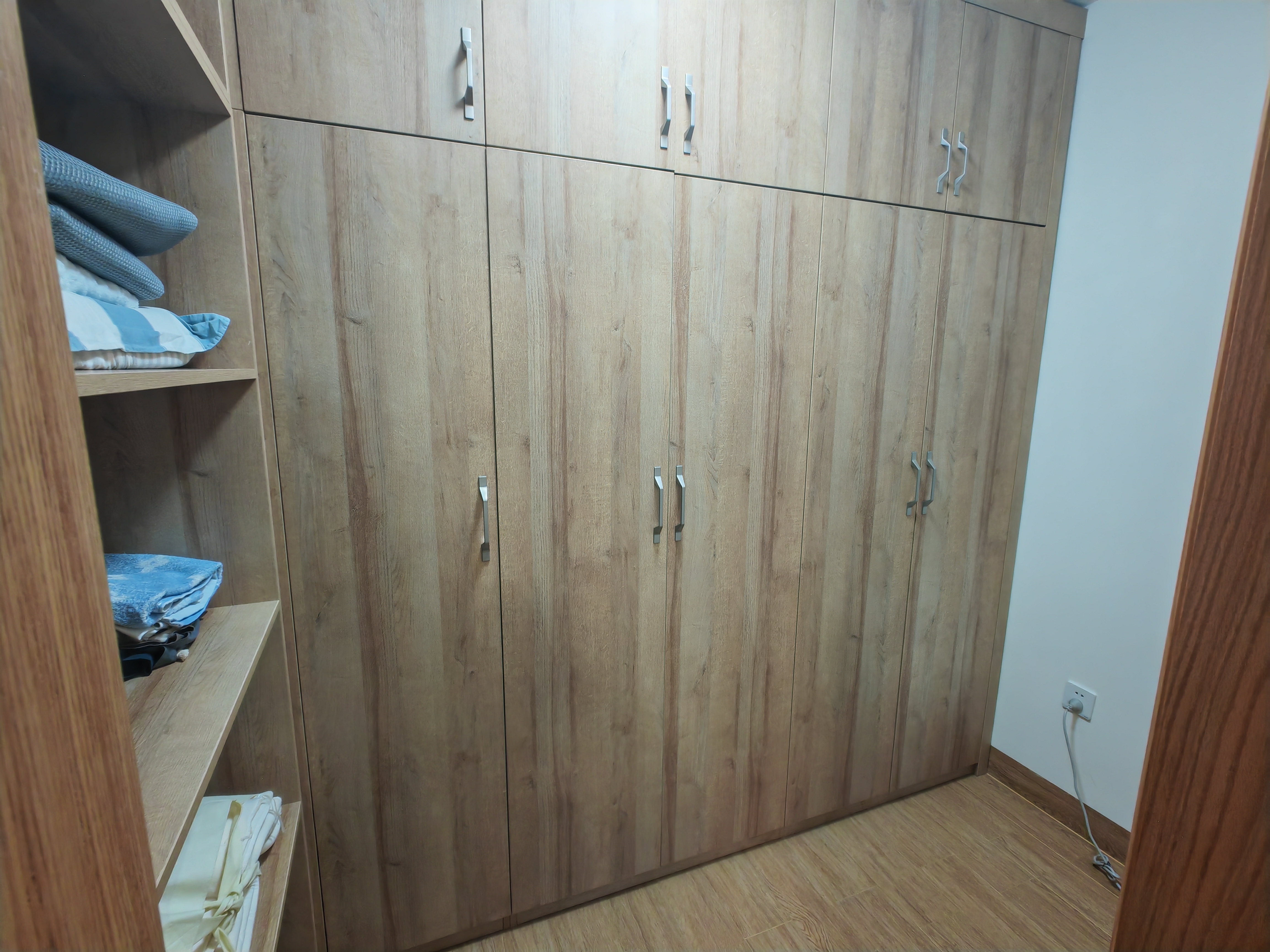 海航豪庭北苑  3室2厅2卫    6500.0元/月室内图