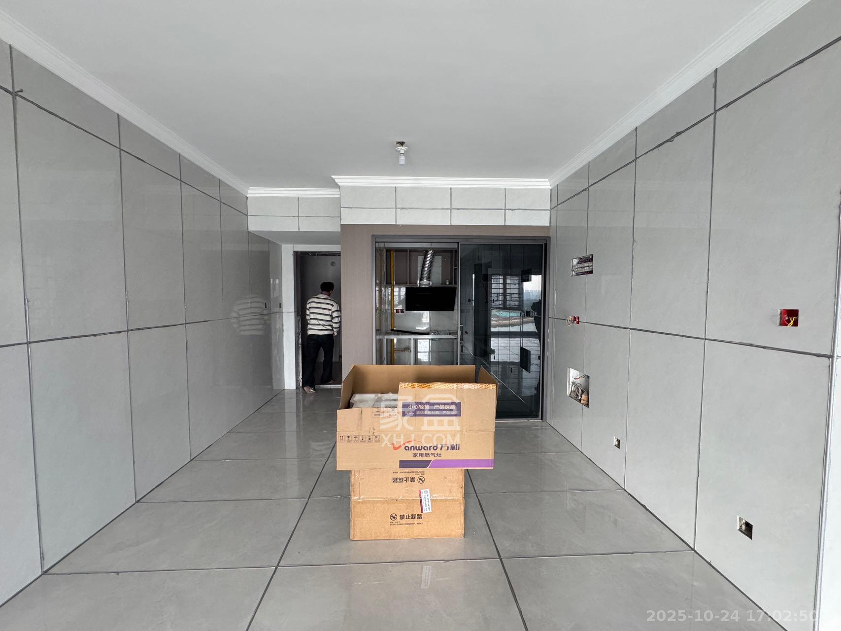 和景家园二期  2室1厅1卫    2000.0元/月室内图