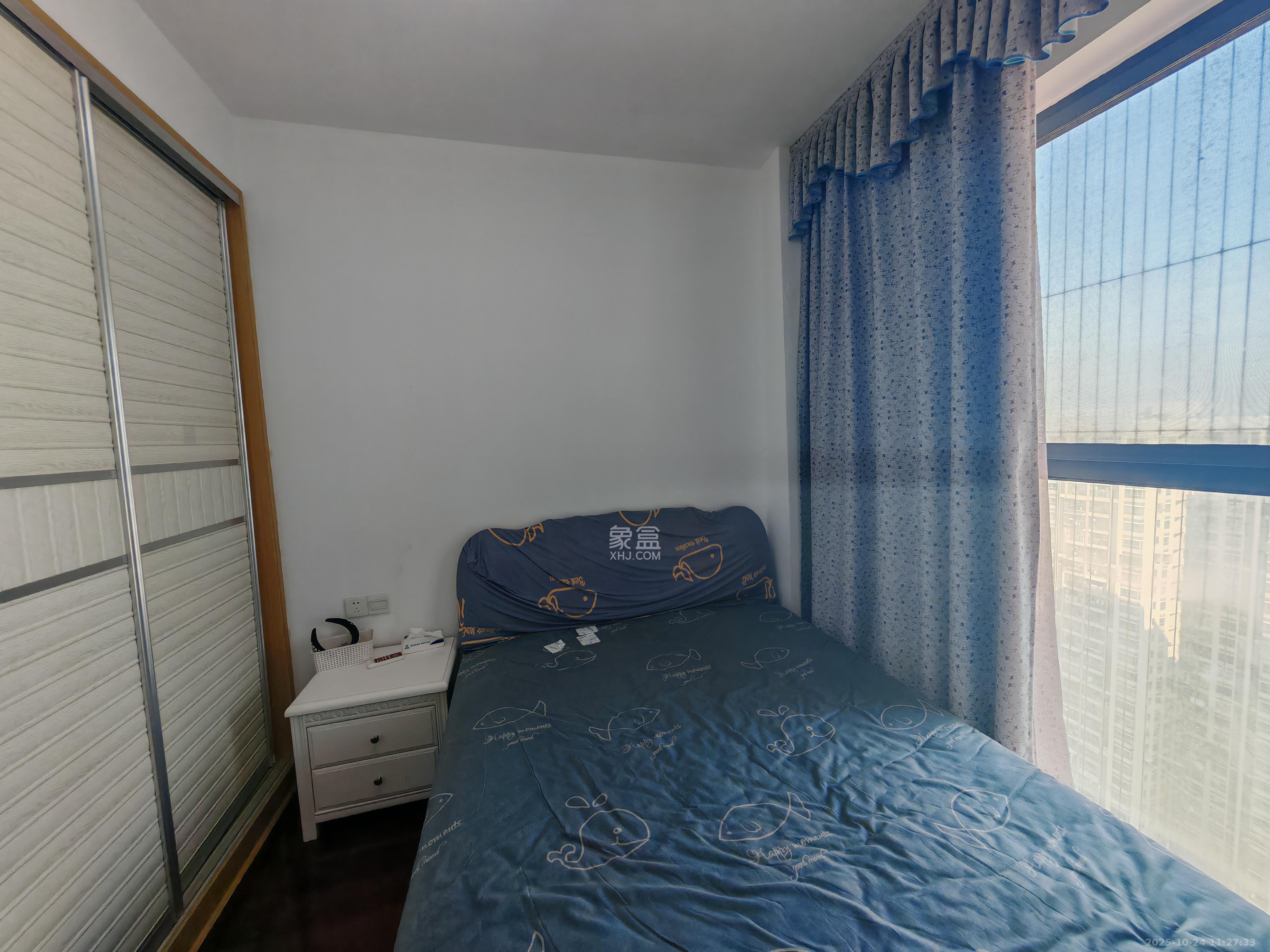 花样年华  4室2厅1卫    2100.0元/月室内图