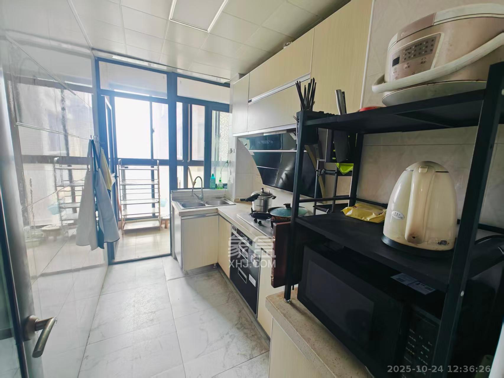 锦湘国际星城三期(锦绣苑) 2室2厅1卫 2700.0元/月 锦湘国际星城三期(锦绣苑) 2室2厅1卫 2700.0元/月室内图