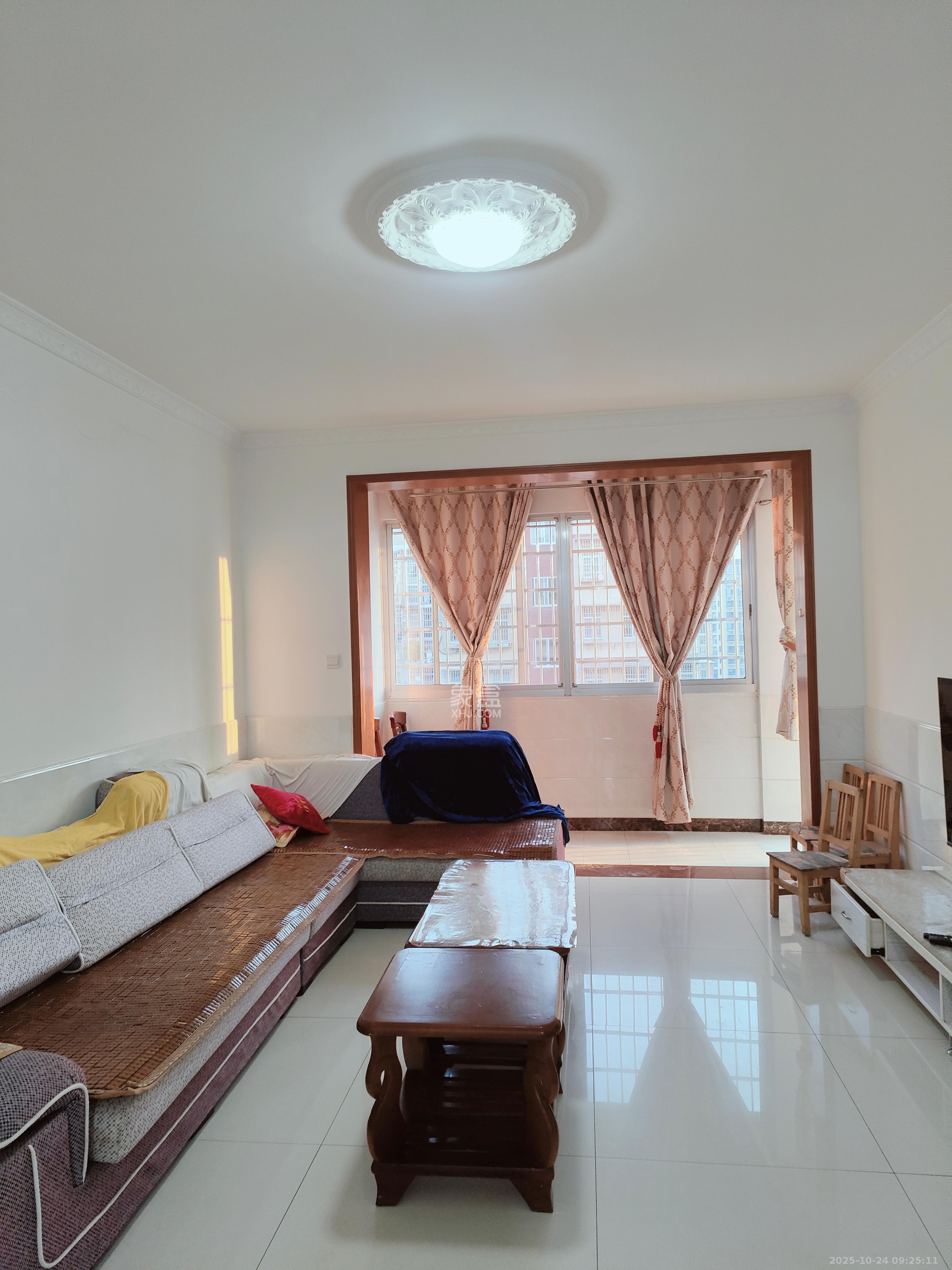 先锋新宇  2室2厅1卫    1700.0元/月 先锋新宇  2室2厅1卫    1700.0元/月室内图