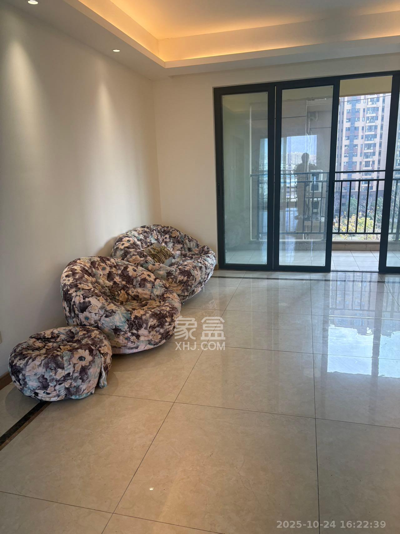 中建璟和城  4室2厅2卫    2800.0元/月室内图