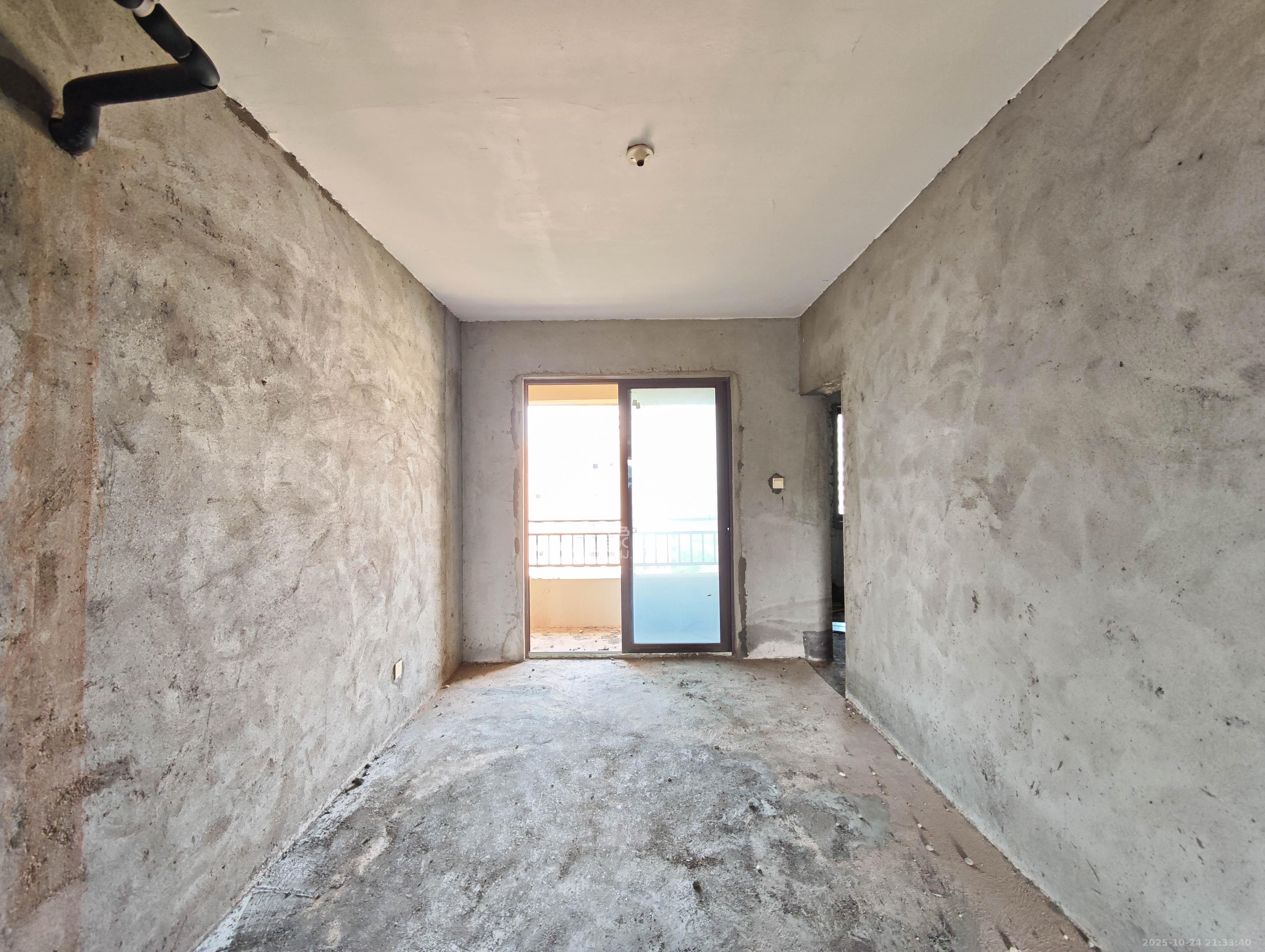 湘水郡(兴旺小爱同学)  4室2厅2卫    90.0万 湘水郡(兴旺小爱同学)  4室2厅2卫    90.0万其他