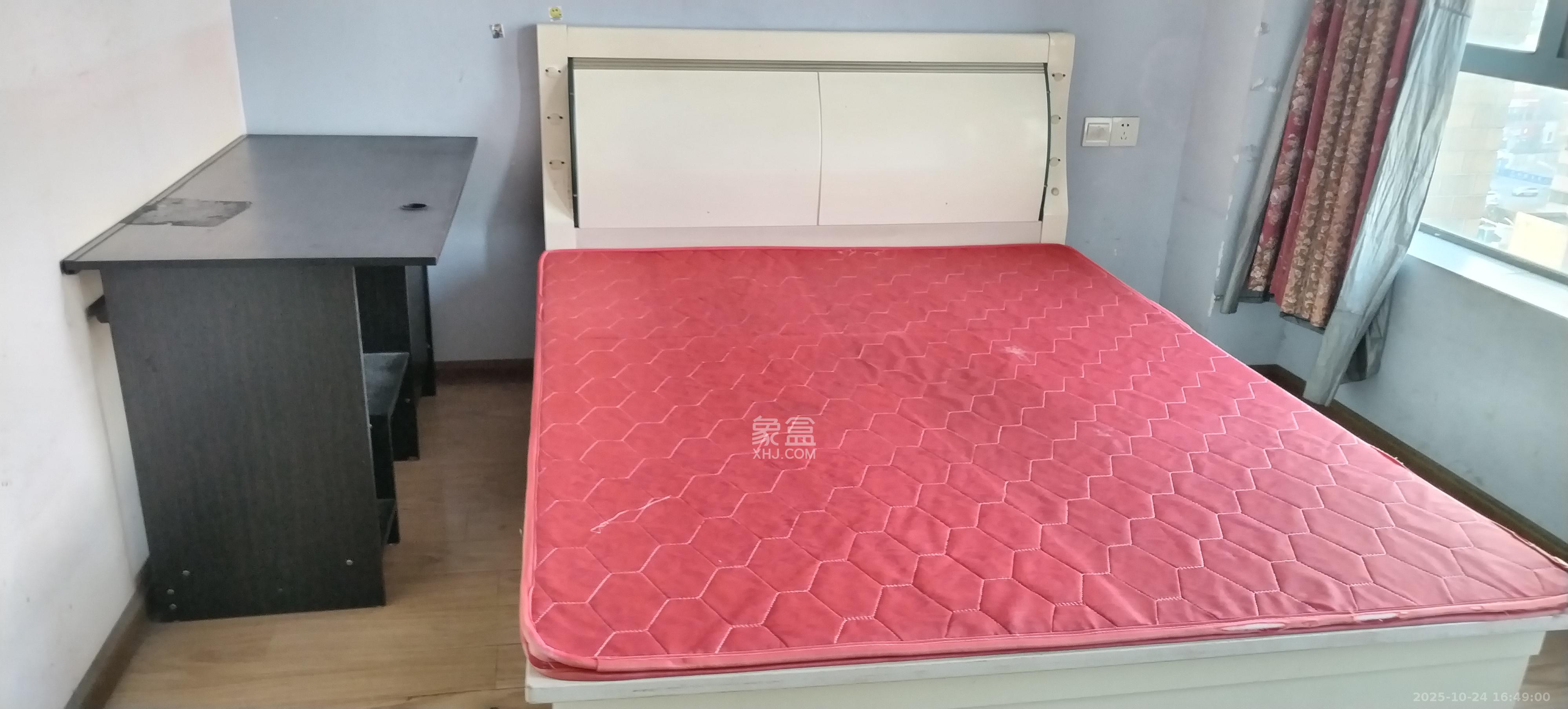 上海城小区 1室1厅1卫 1400.0元/月 上海城小区 1室1厅1卫 1400.0元/月室内图