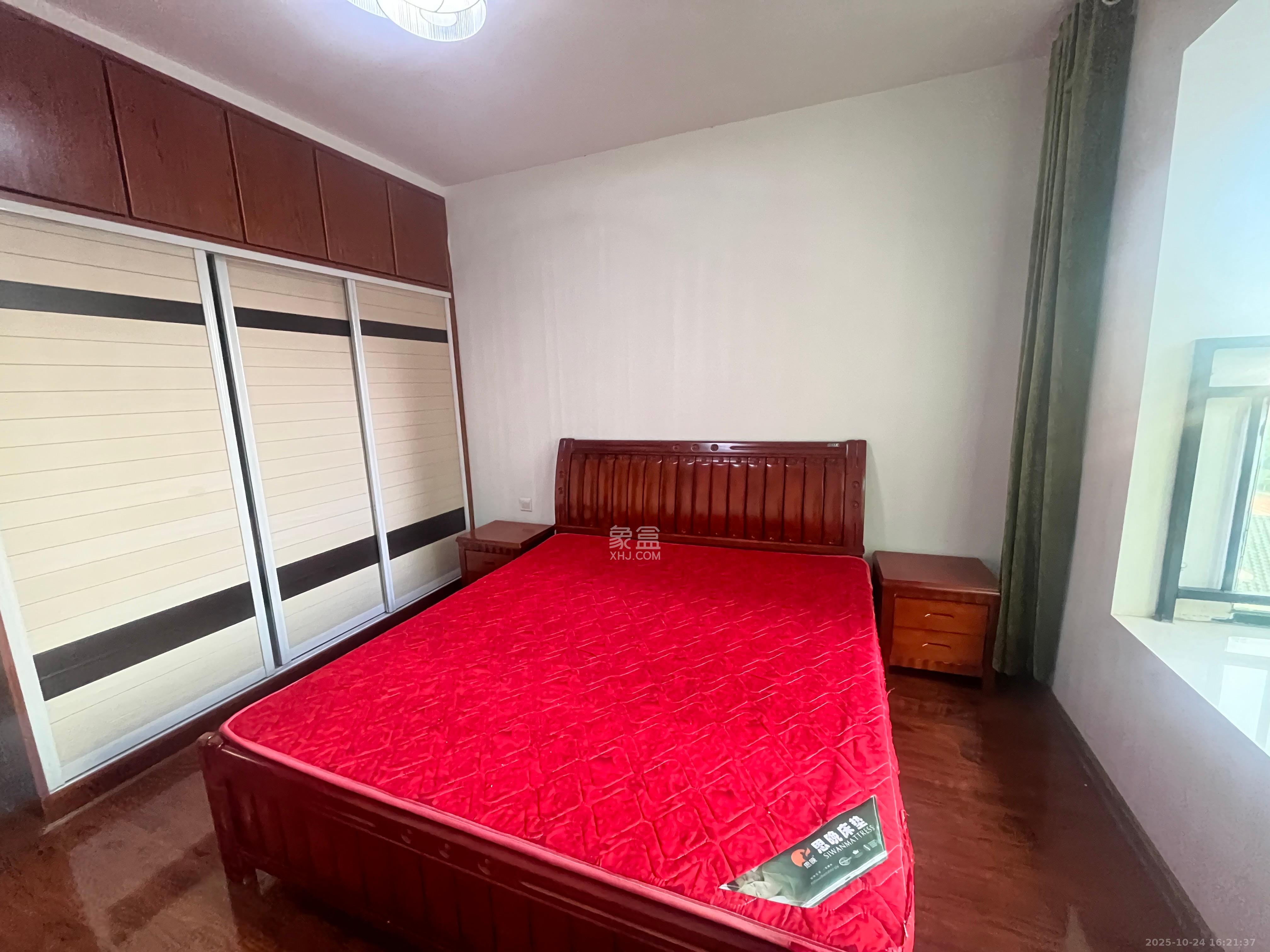 湖韵佳苑  3室2厅2卫    3000.0元/月 湖韵佳苑  3室2厅2卫    3000.0元/月室内图