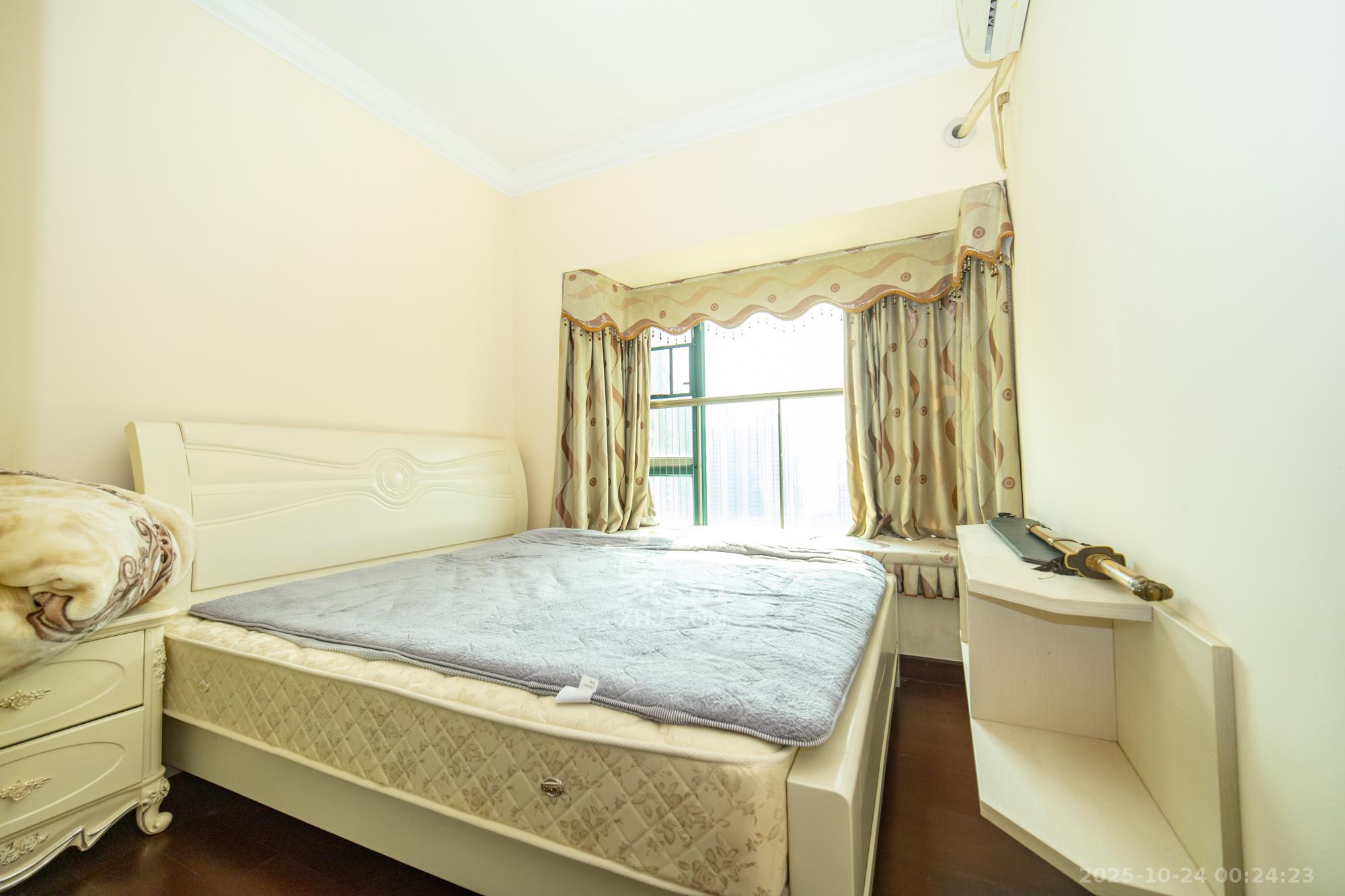 恒大雅苑  3室2厅2卫    106.0万卧室