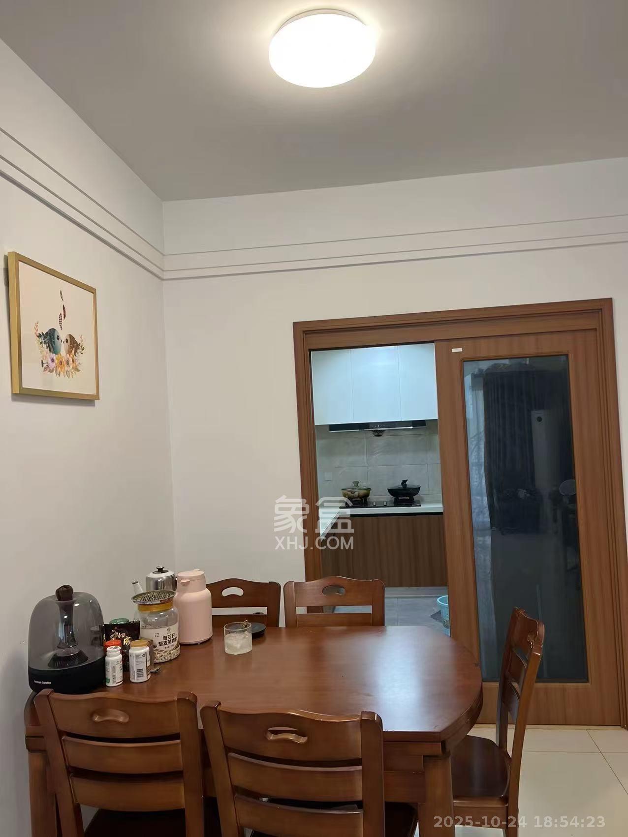 君合天玺  3室2厅2卫    4400.0元/月室内图