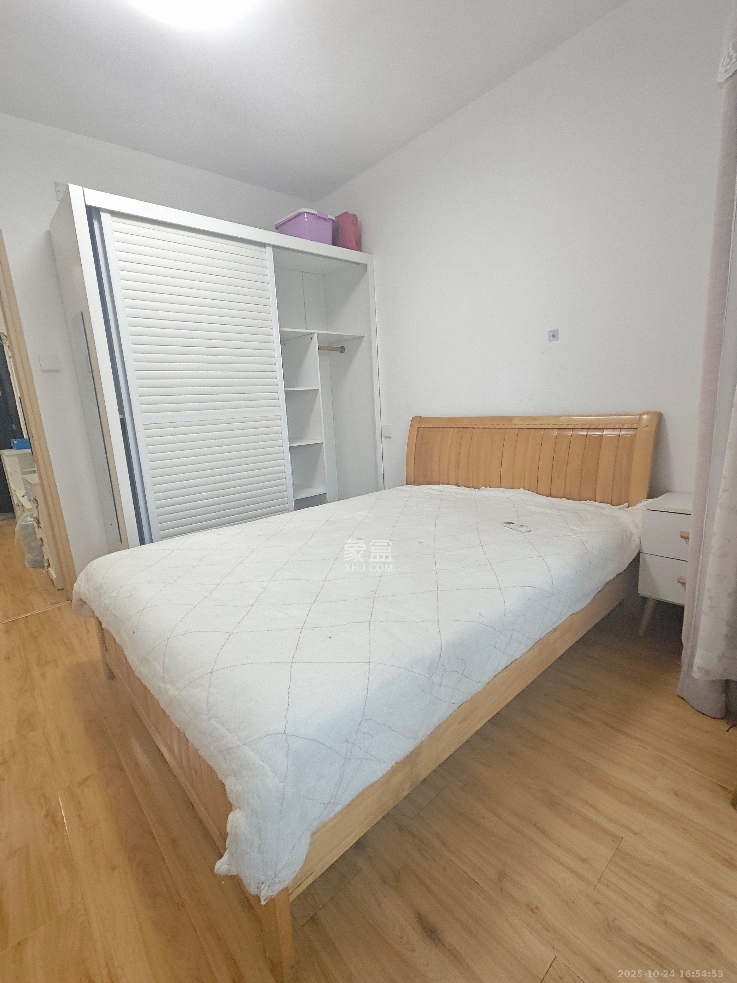 吉景小区  1室1厅1卫    1200.0元/月室内图