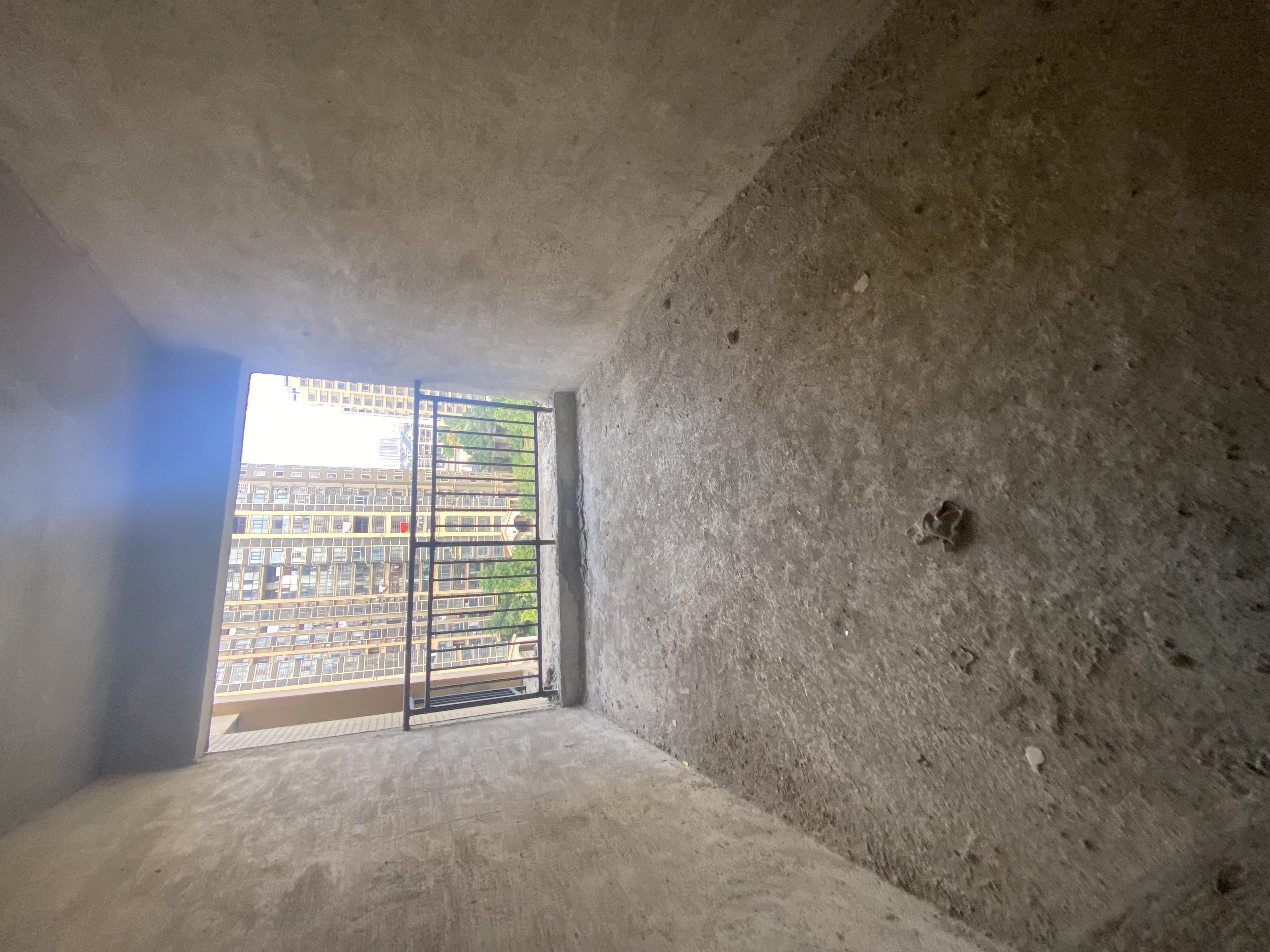 华剑首郡+五江珑悦  4室2厅2卫    79.8万客厅