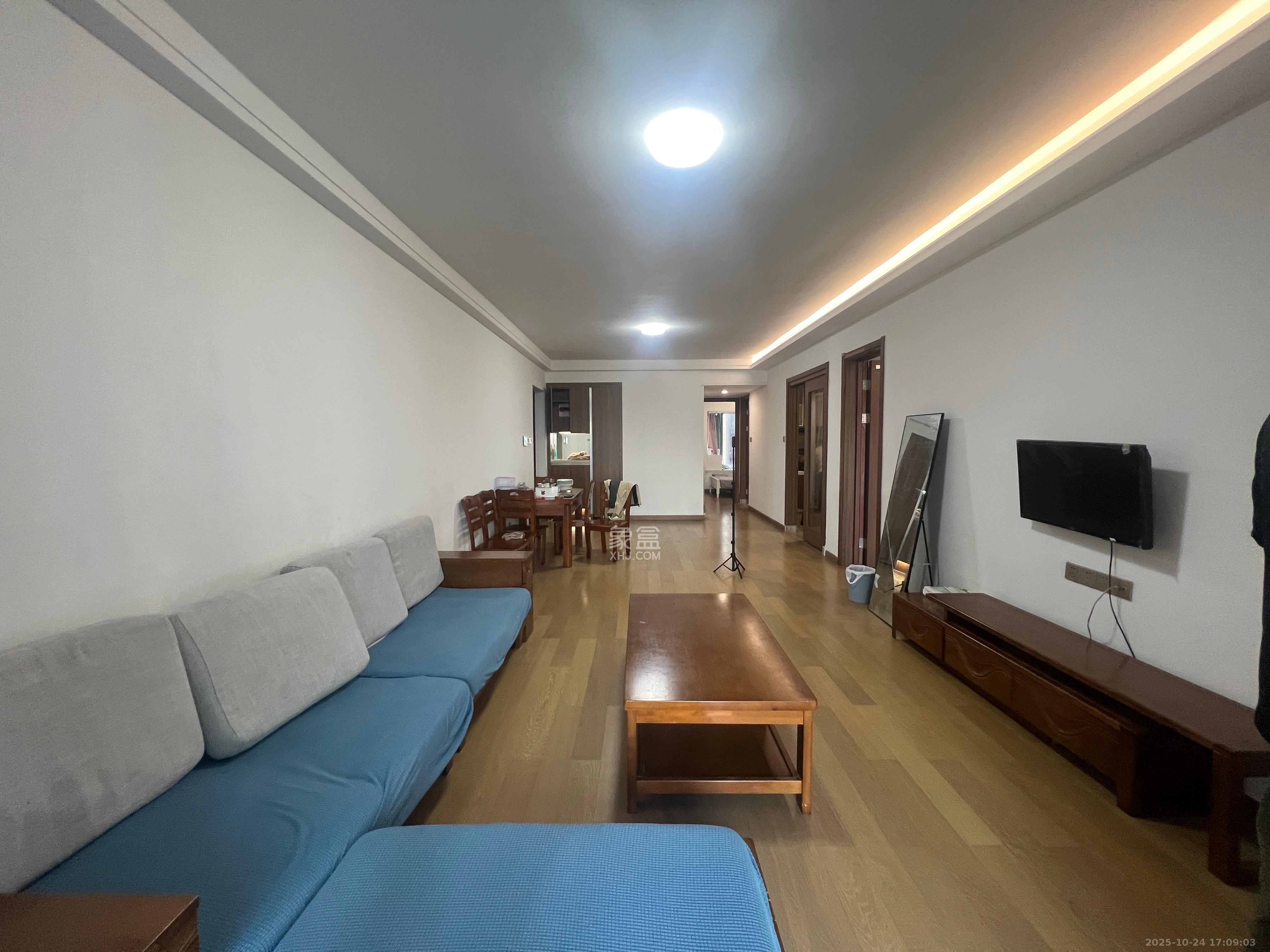 阳光城尚东湾青柠园  3室2厅2卫    2600.0元/月 阳光城尚东湾青柠园  3室2厅2卫    2600.0元/月室内图