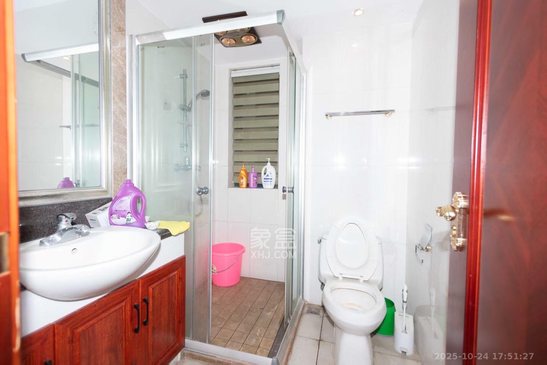 恒大城 4室2厅1卫 2600.0元/月 恒大城 4室2厅1卫 2600.0元/月室内图