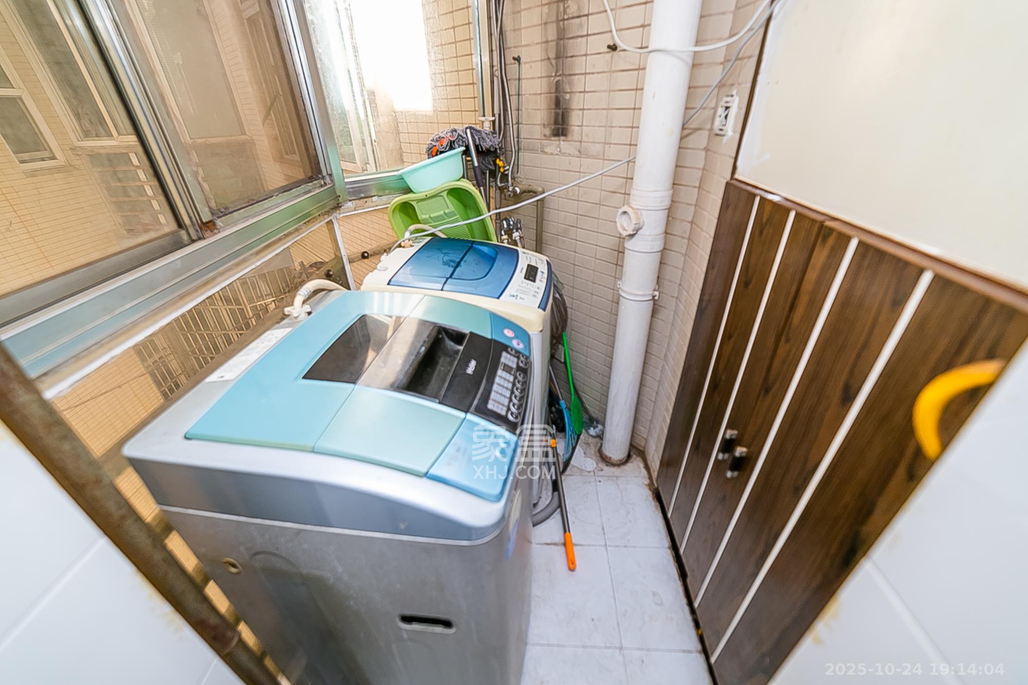 湘中海星之都  3室2厅2卫    110.0万 湘中海星之都  3室2厅2卫    110.0万阳台