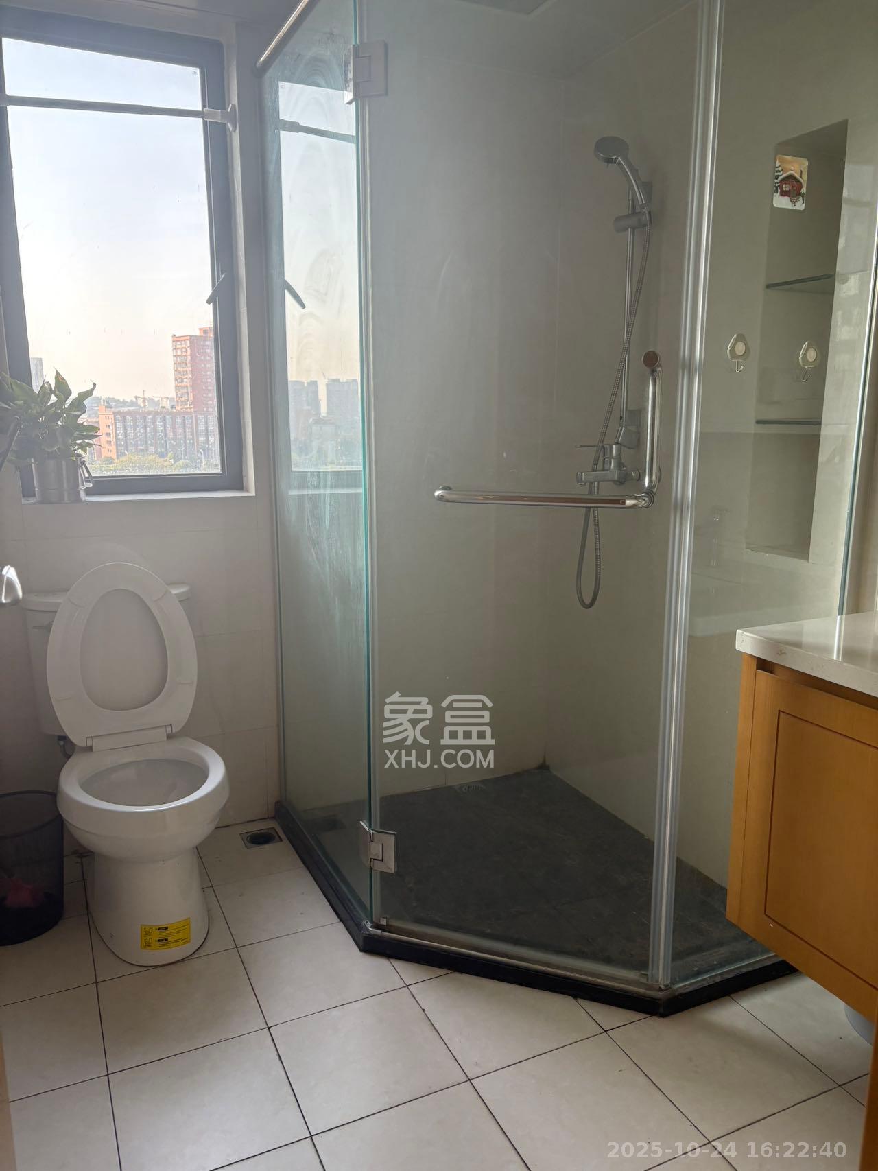 中建璟和城  4室2厅2卫    2800.0元/月室内图