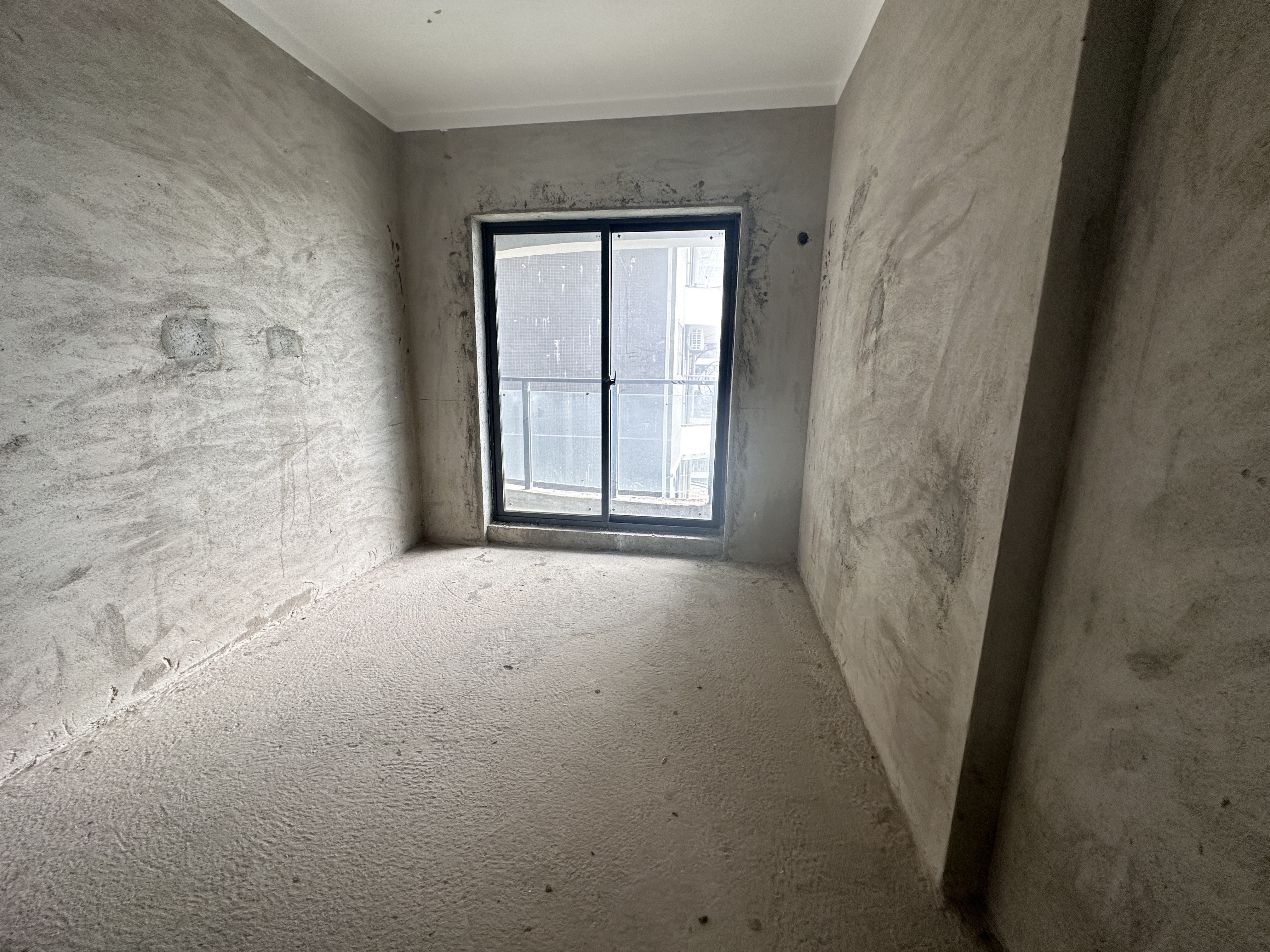 滨海幸福里  5室2厅3卫    360.0万客厅