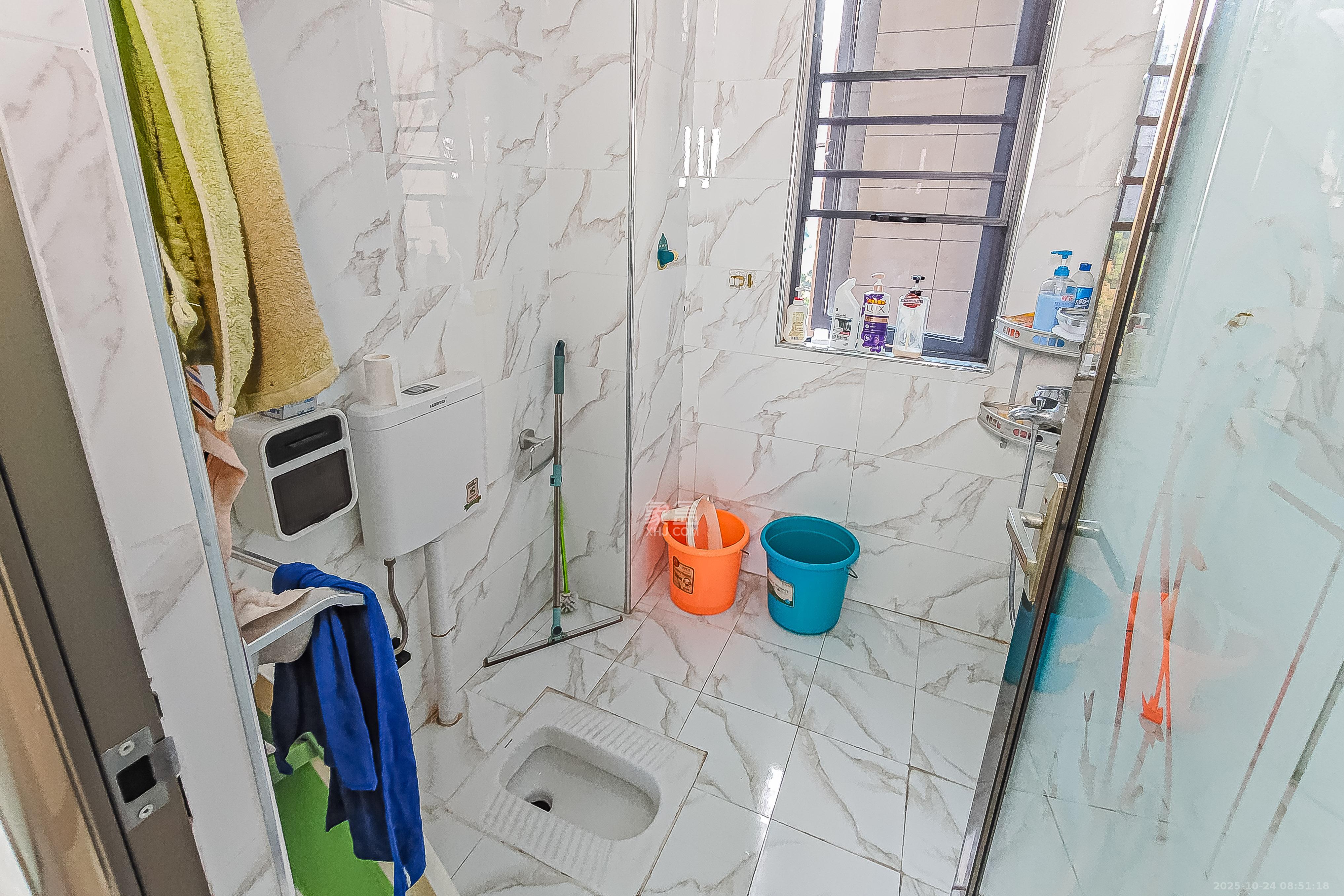 建发中央公园（建发美地）  3室2厅2卫    140.0万卫生间