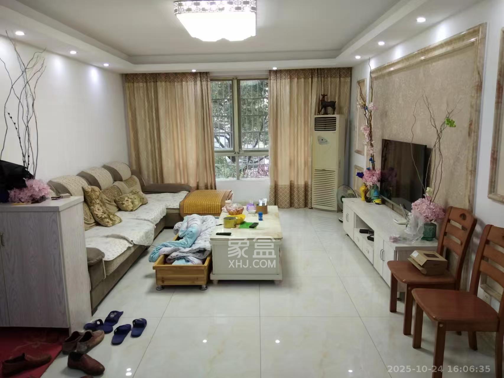 新世纪家园  3室1厅2卫    2400.0元/月 新世纪家园  3室1厅2卫    2400.0元/月