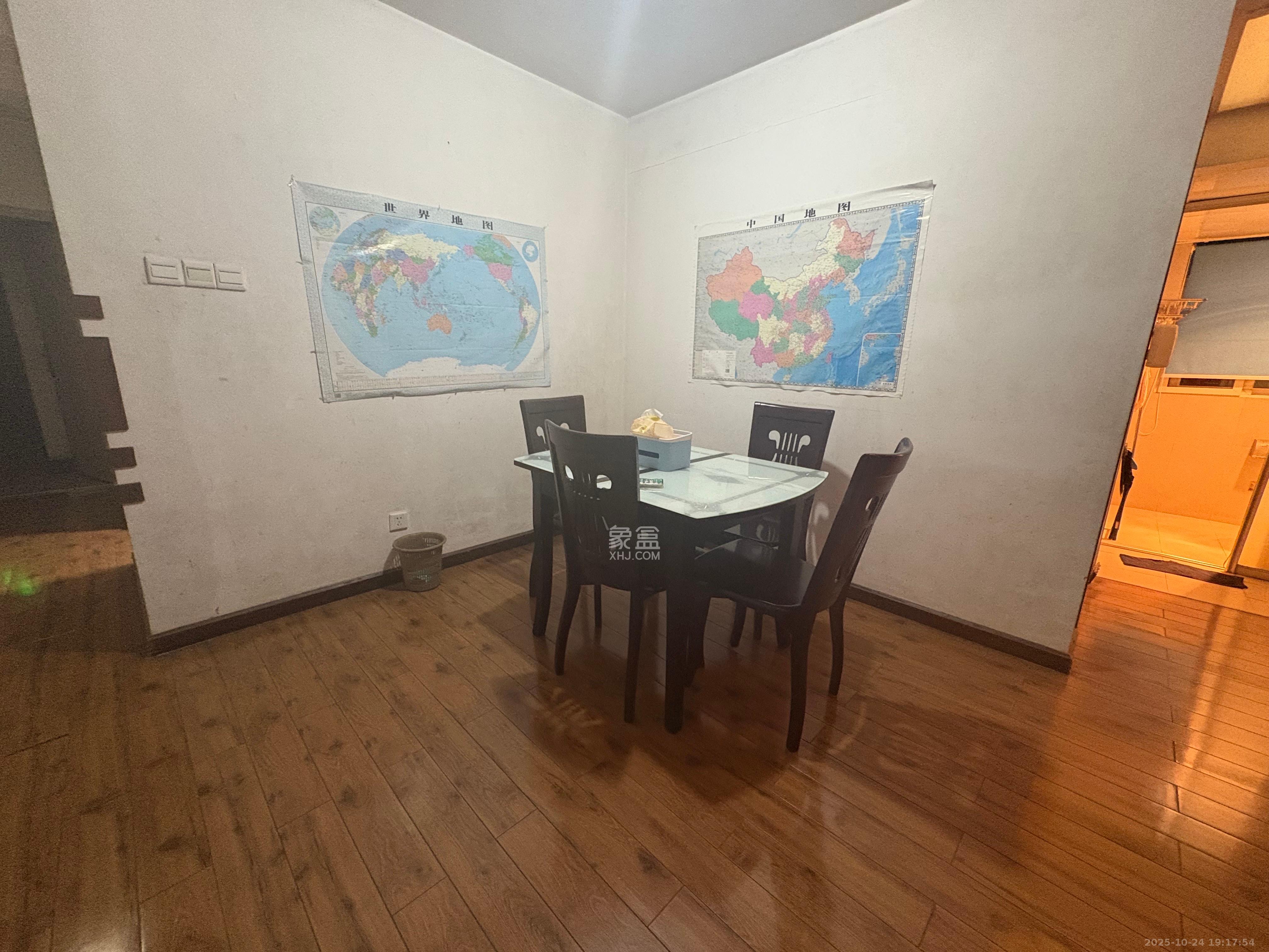 金碧文华  2室1厅1卫    1900.0元/月 金碧文华  2室1厅1卫    1900.0元/月室内图