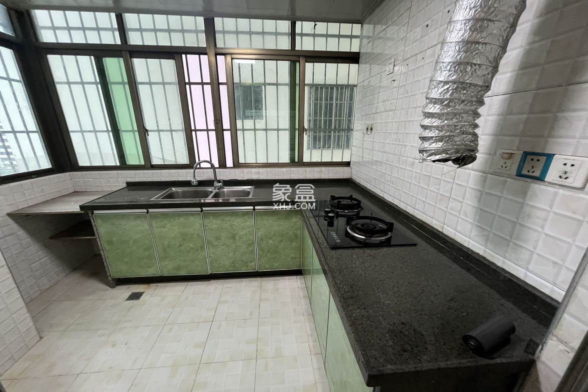 富源小区 2室1厅1卫 1800.0元/月 富源小区 2室1厅1卫 1800.0元/月室内图