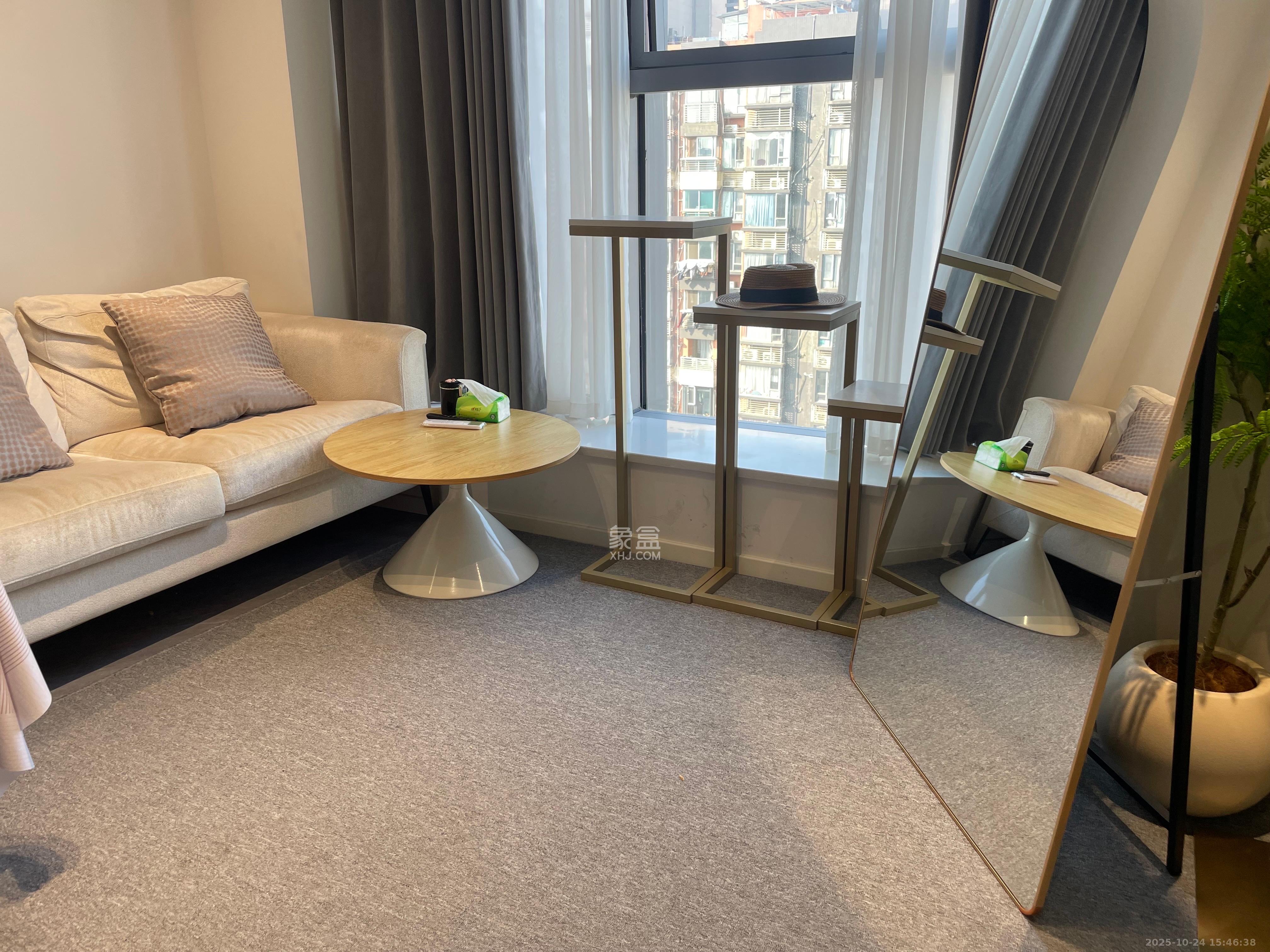 君悦新天地  1室0厅0卫    2500.0元/月 君悦新天地  1室0厅0卫    2500.0元/月室内图