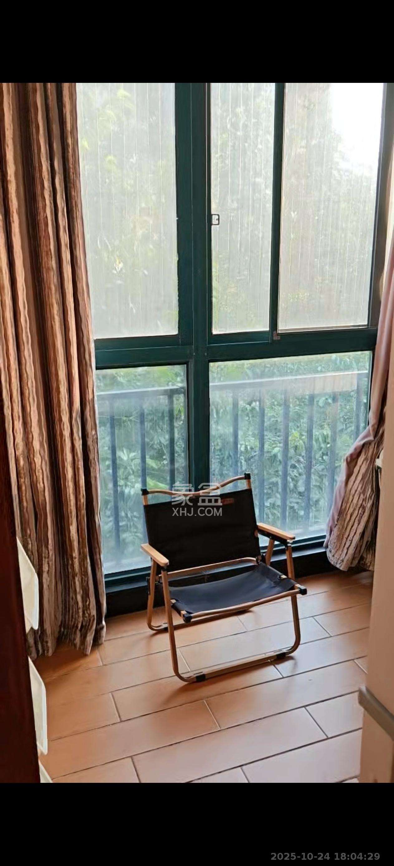 共和世家  1室1厅1卫    1300.0元/月 共和世家  1室1厅1卫    1300.0元/月室内图