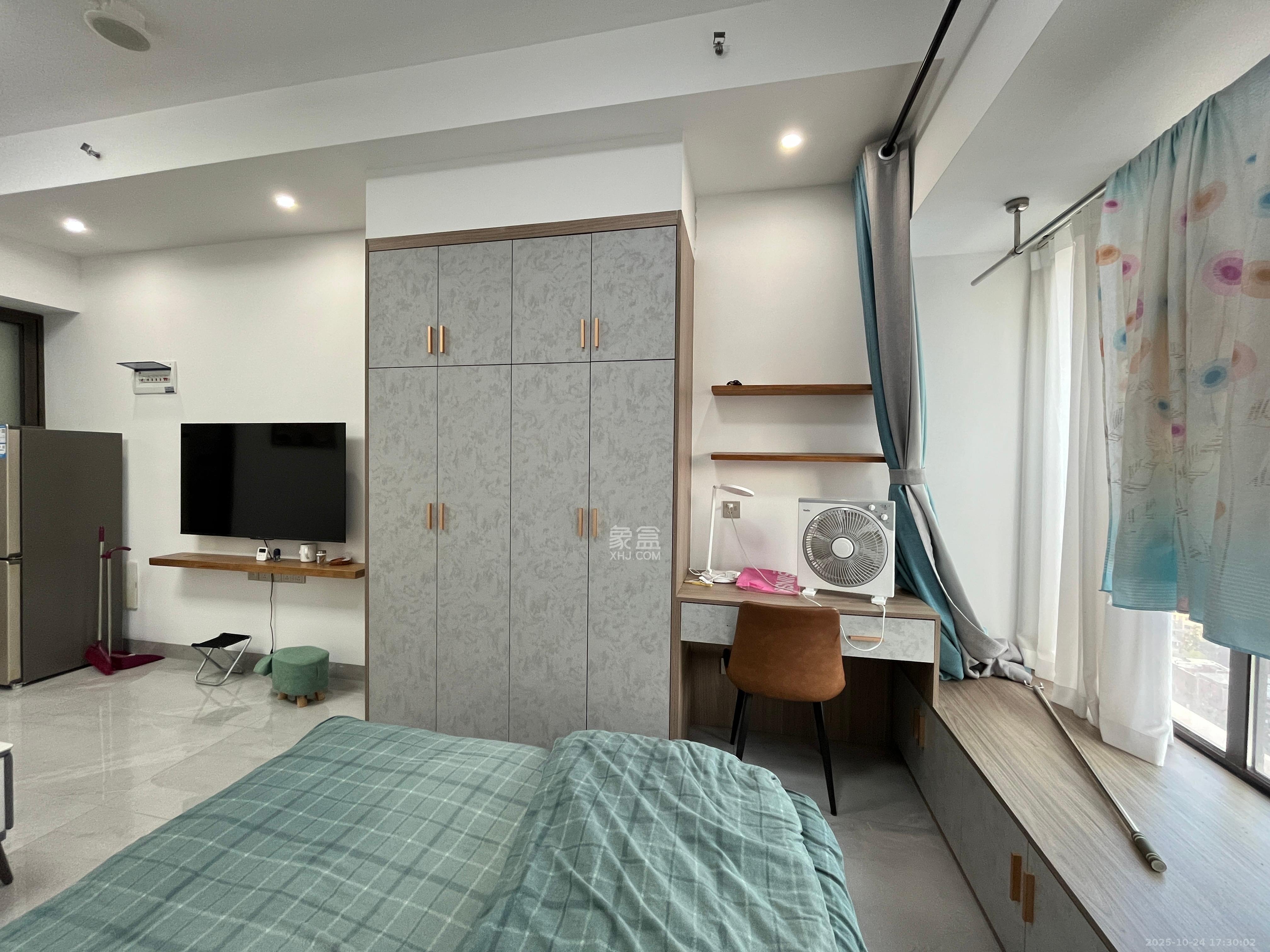 润和国际广场  1室1厅1卫    1700.0元/月 润和国际广场  1室1厅1卫    1700.0元/月室内图