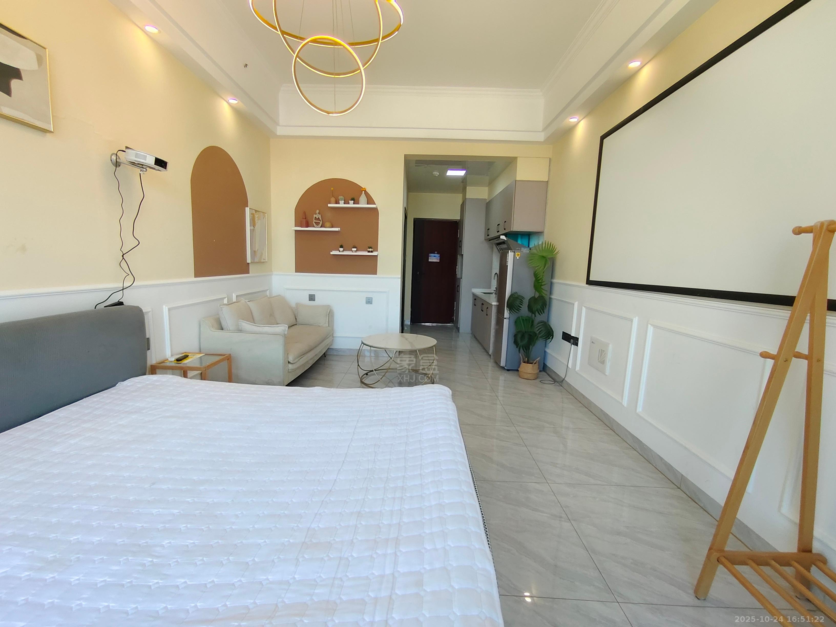 工大青年街区  1室1厅1卫    1300.0元/月室内图