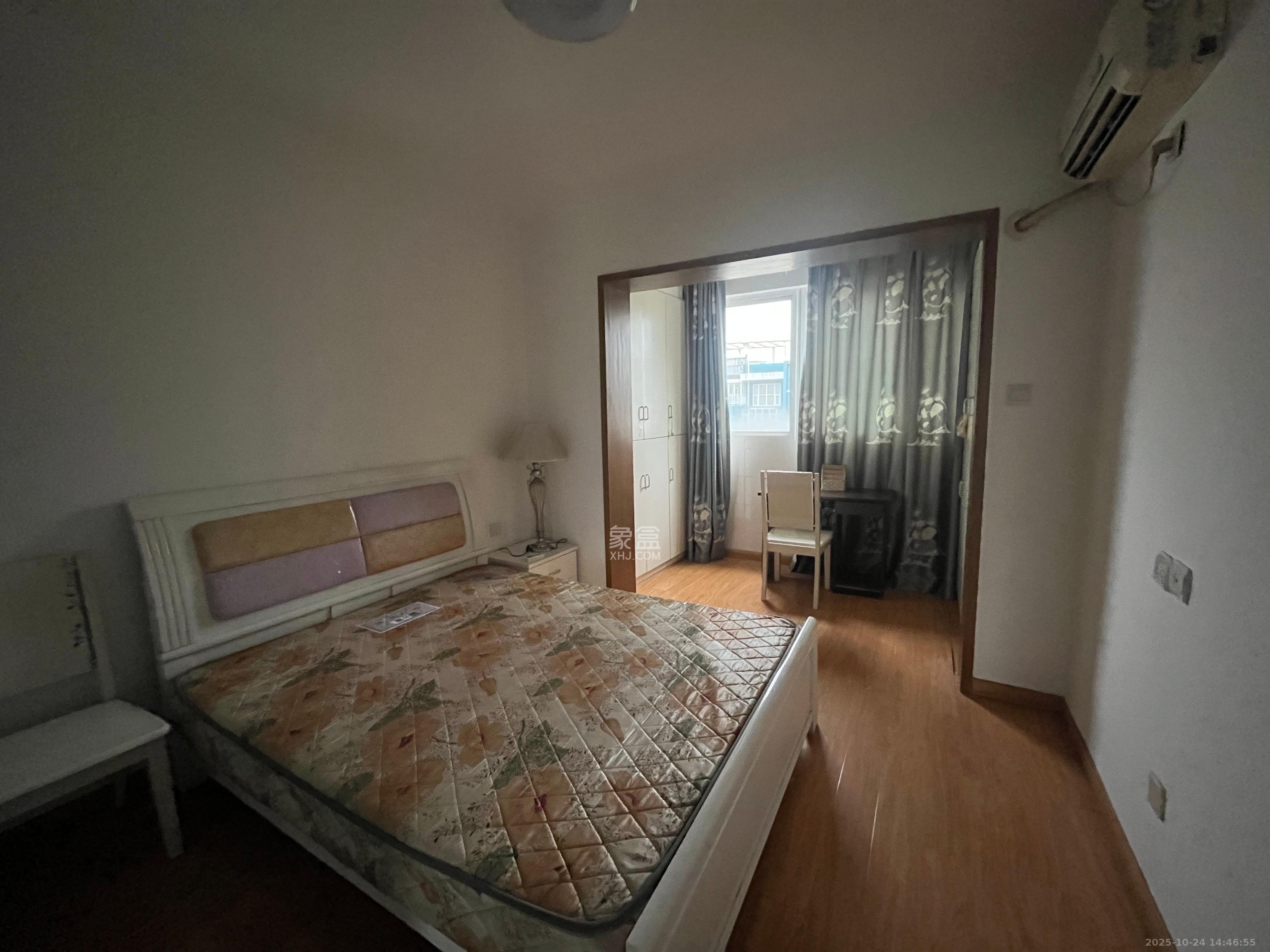 星语林名园  3室2厅1卫    1800.0元/月 星语林名园  3室2厅1卫    1800.0元/月室内图