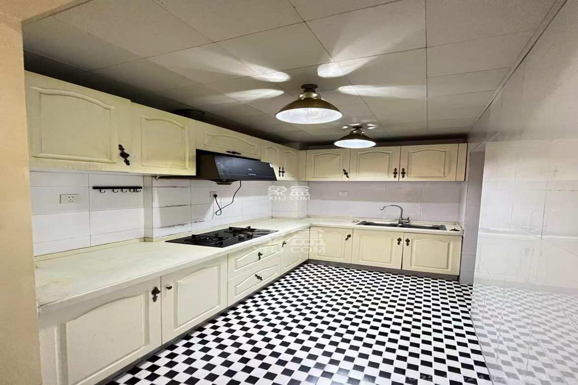 欧园 2室1厅1卫 2200.0元/月 欧园 2室1厅1卫 2200.0元/月室内图