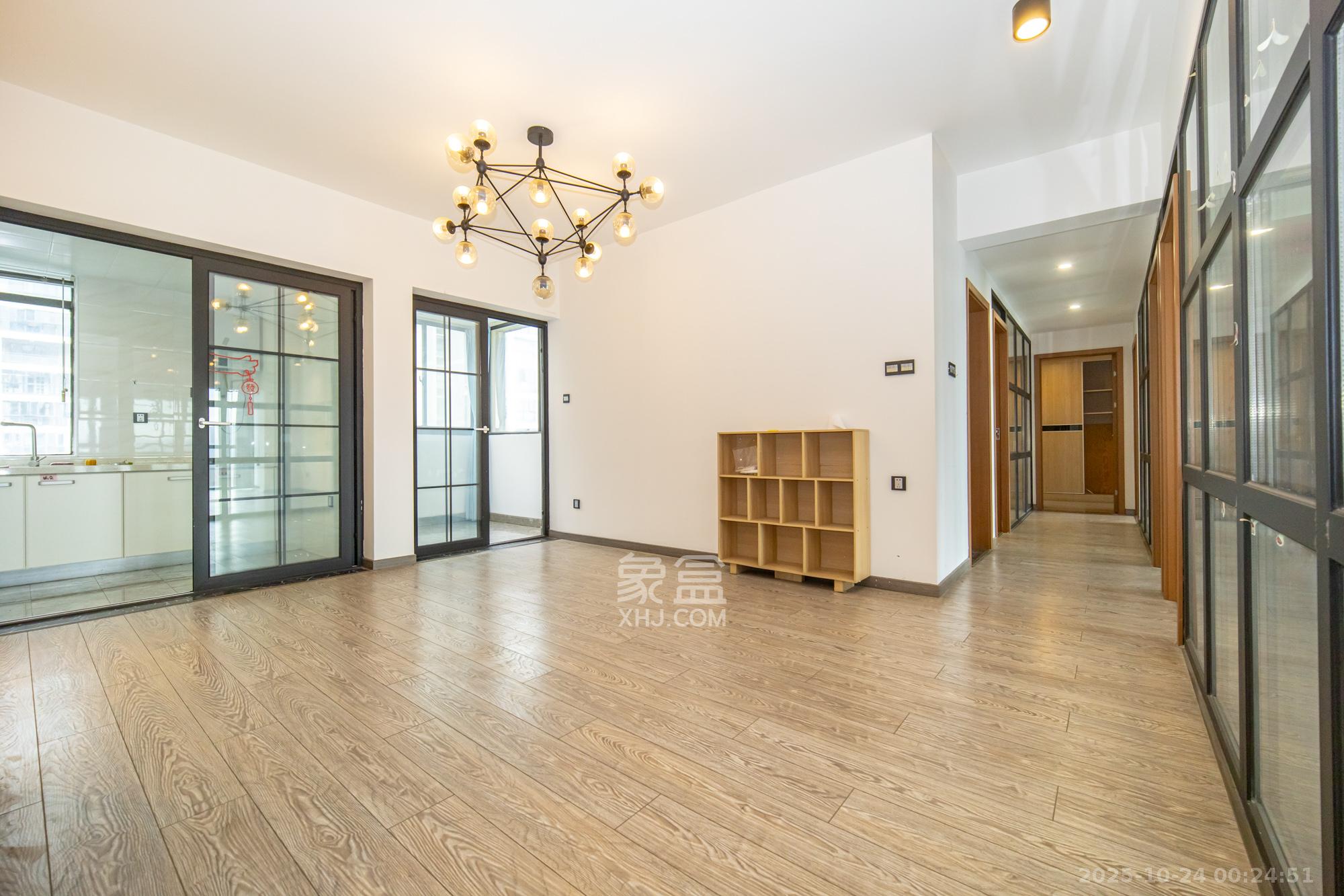 归心苑 4室2厅2卫 158.0万 归心苑 4室2厅2卫 158.0万其他