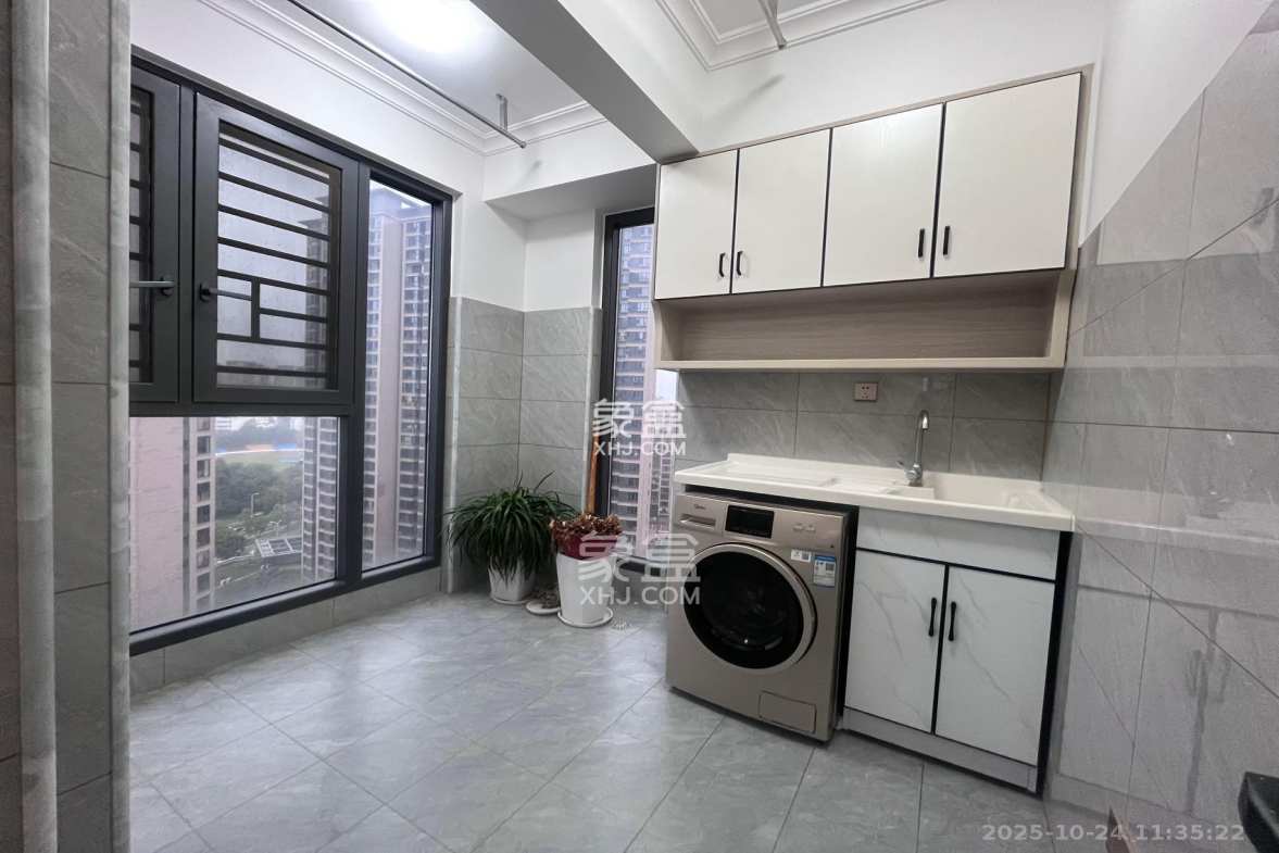 山水梅溪雅郡  4室2厅2卫    3200.0元/月 山水梅溪雅郡  4室2厅2卫    3200.0元/月室内图