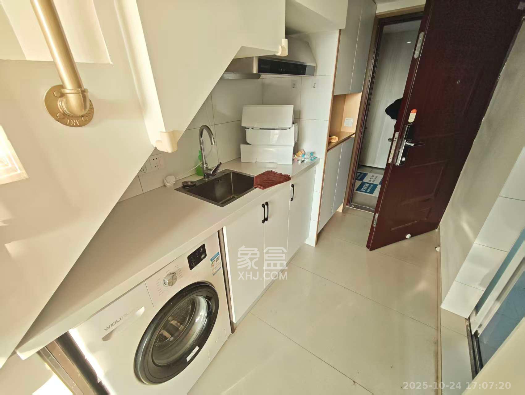 保利天禧EF区  1室0厅0卫    1600.0元/月 保利天禧EF区  1室0厅0卫    1600.0元/月室内图