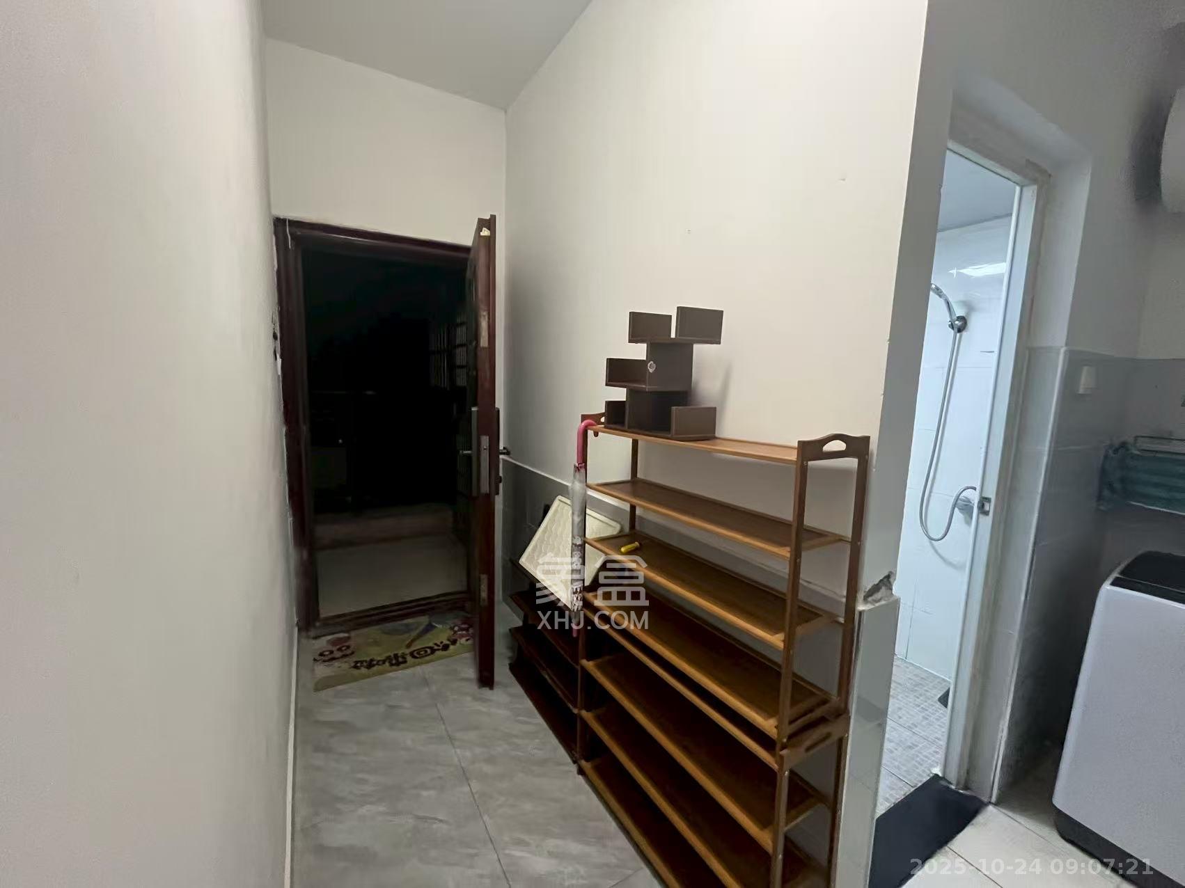 高升金典  1室2厅1卫    1600.0元/月室内图