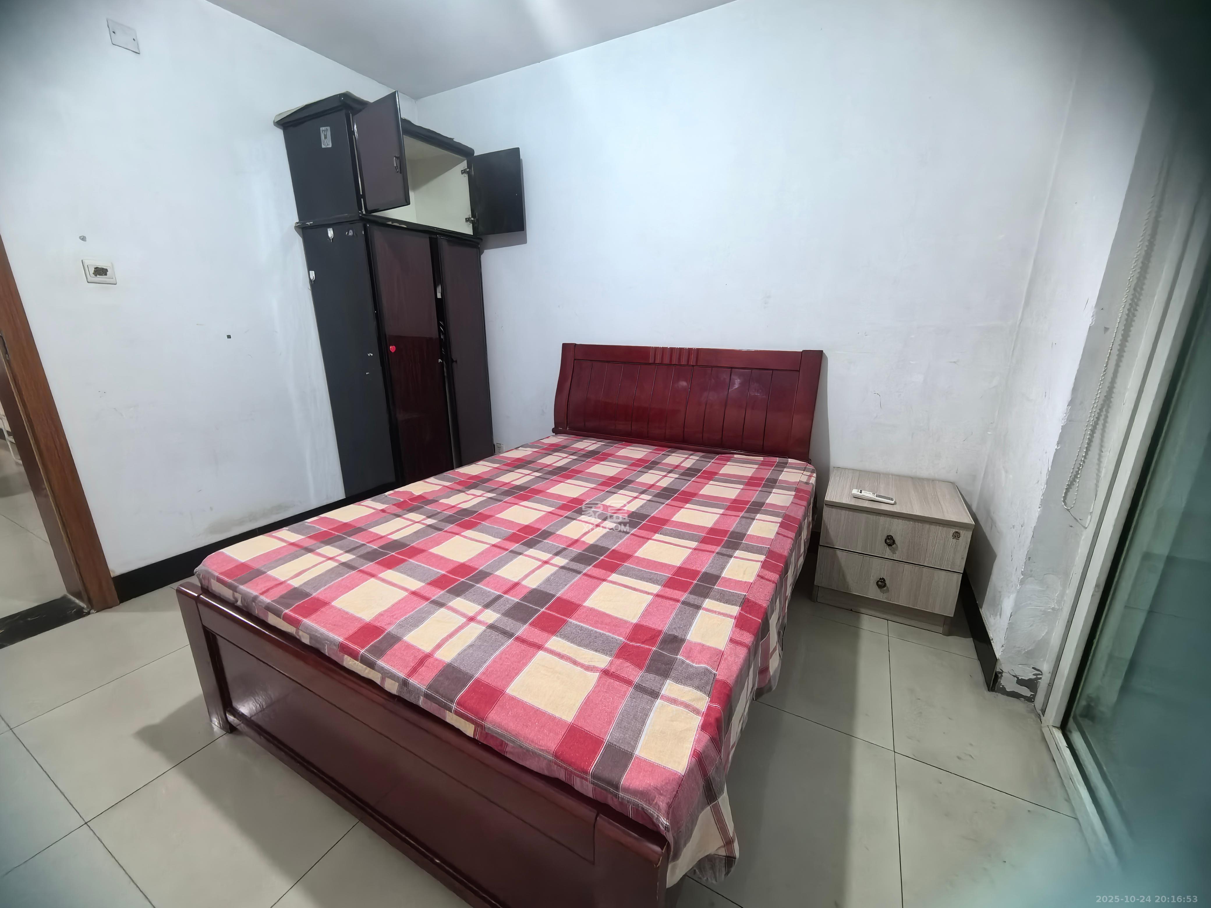 荷花园安置小区  2室1厅1卫    1650.0元/月室内图