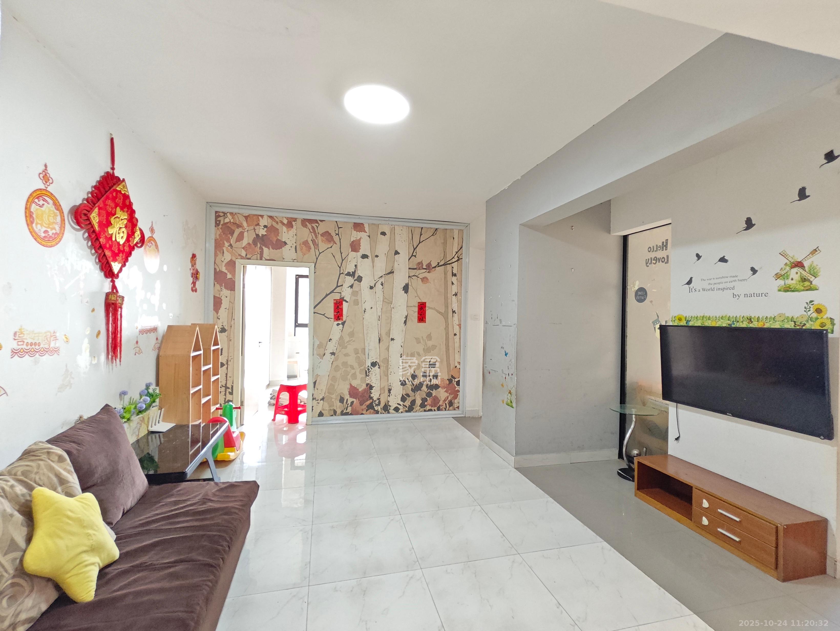 长大卧琥  3室1厅1卫    2300.0元/月 长大卧琥  3室1厅1卫    2300.0元/月室内图