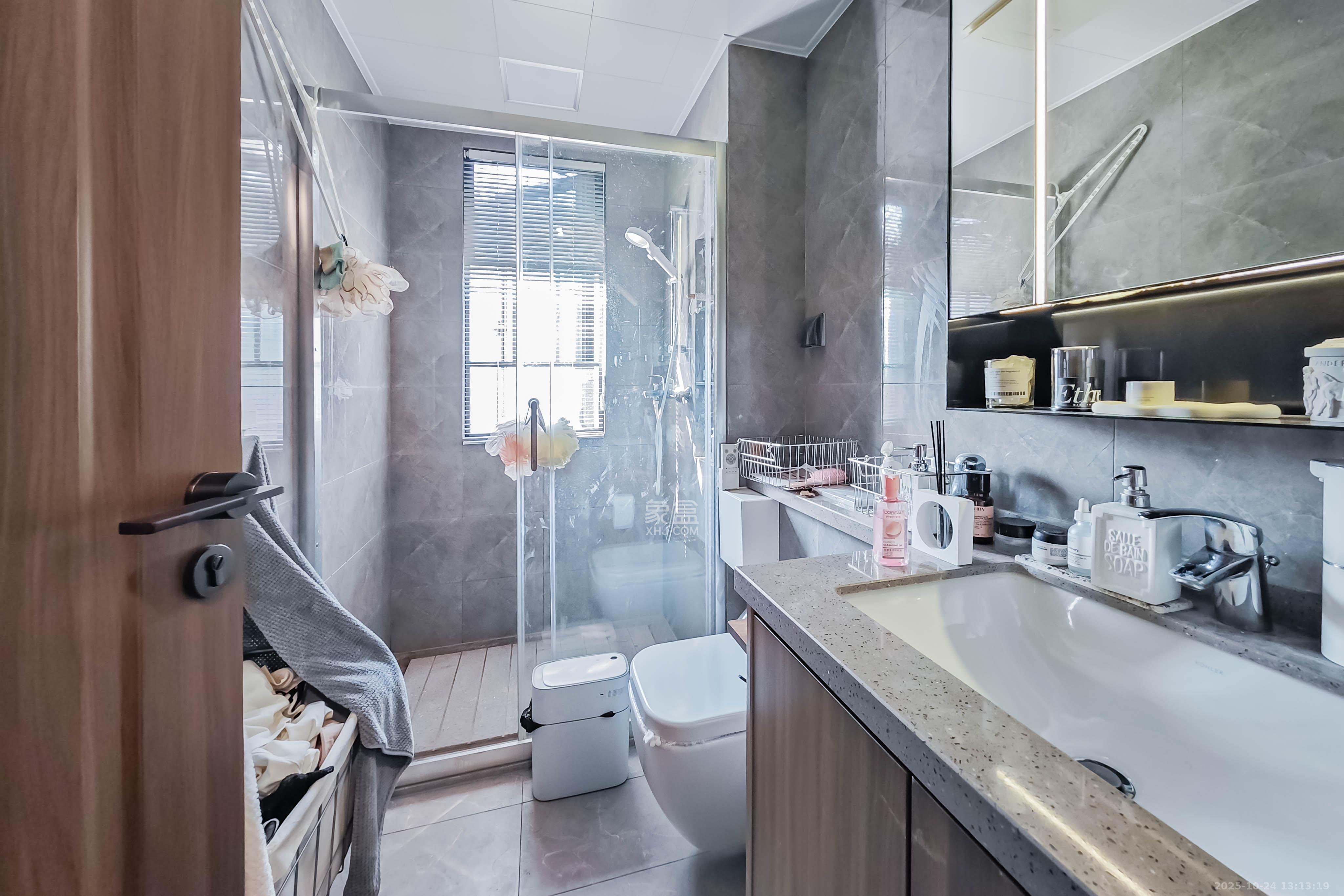 金茂越秀雨花金茂智慧科学城 4室2厅2卫 138.0万 金茂越秀雨花金茂智慧科学城 4室2厅2卫 138.0万卫生间