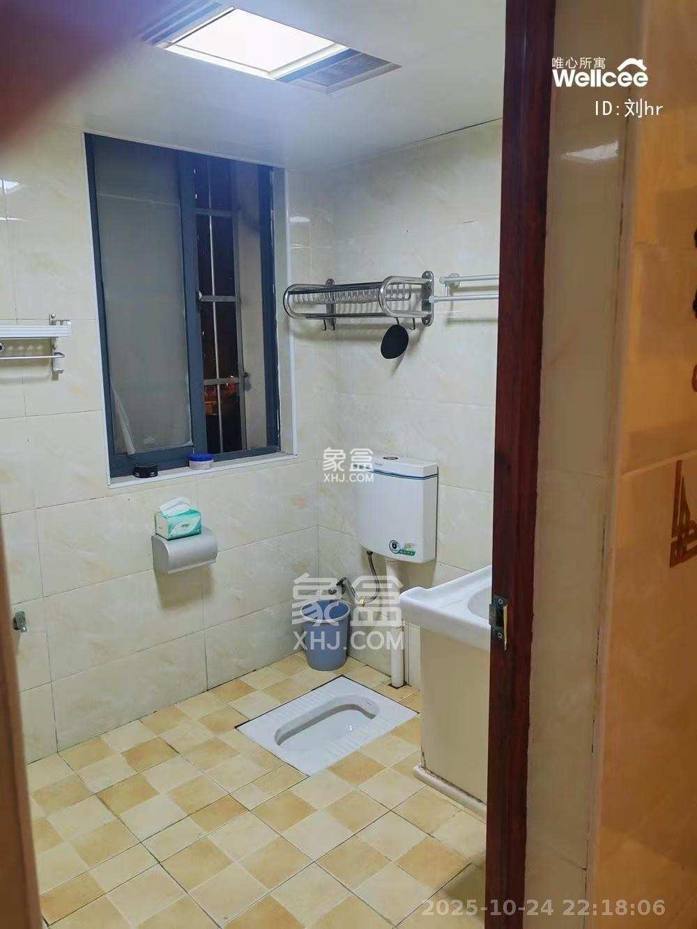 和康园小区  3室2厅2卫    2200.0元/月 和康园小区  3室2厅2卫    2200.0元/月室内图