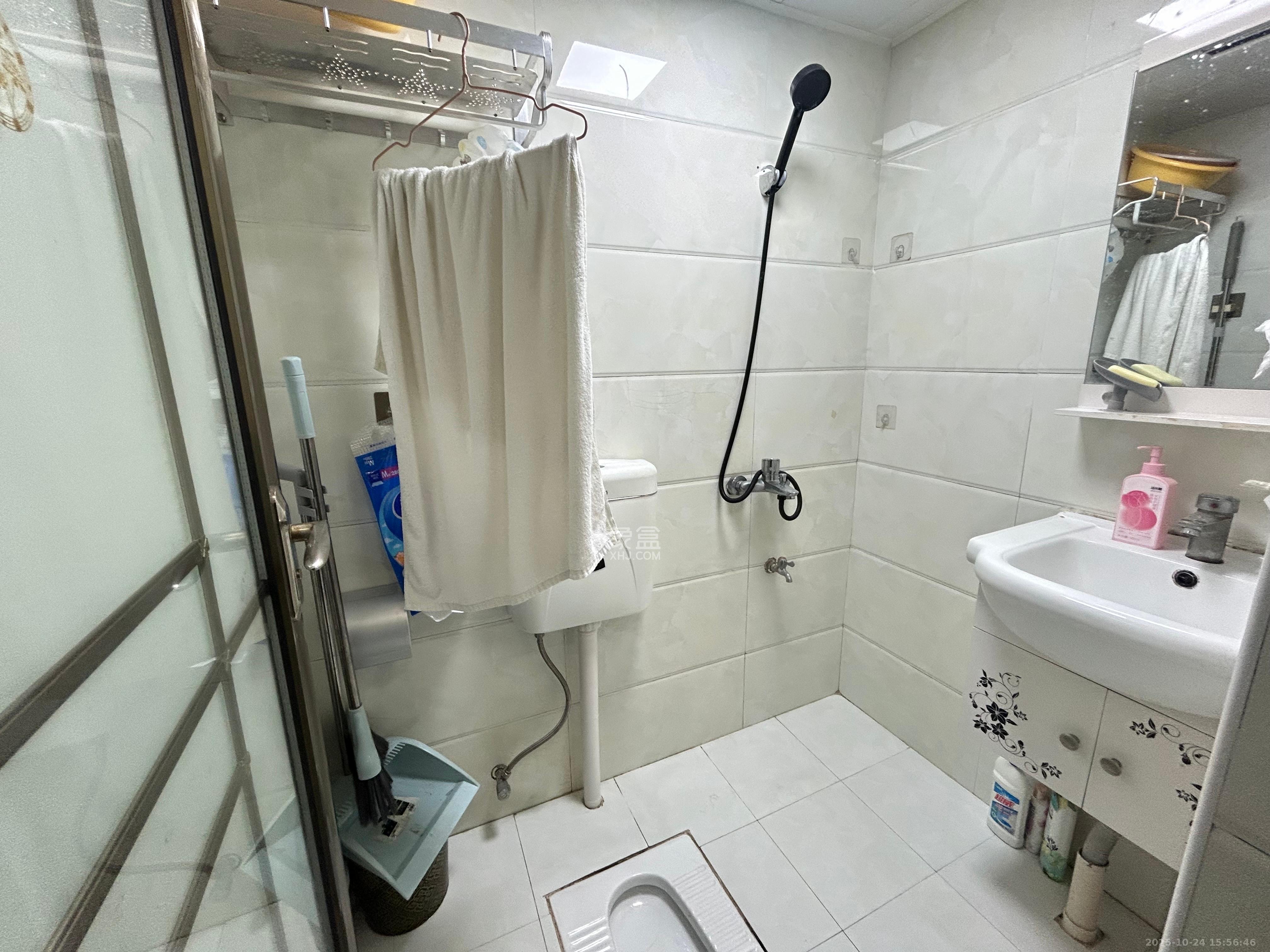 怡海星城 1室1厅1卫 800.0元/月 怡海星城 1室1厅1卫 800.0元/月室内图