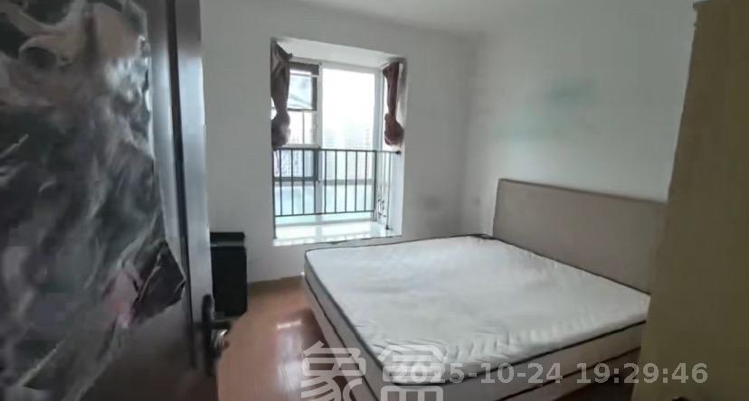 丽发新城 3室2厅2卫 2300.0元/月 丽发新城 3室2厅2卫 2300.0元/月室内图