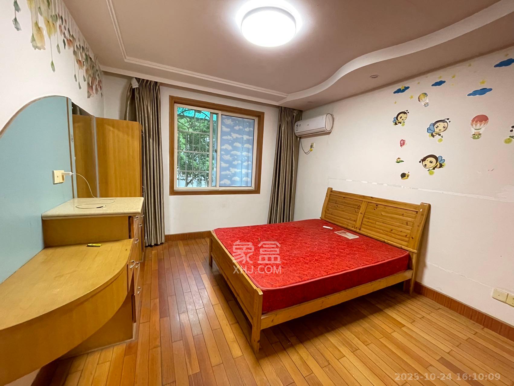 德政园  3室2厅1卫    1900.0元/月室内图