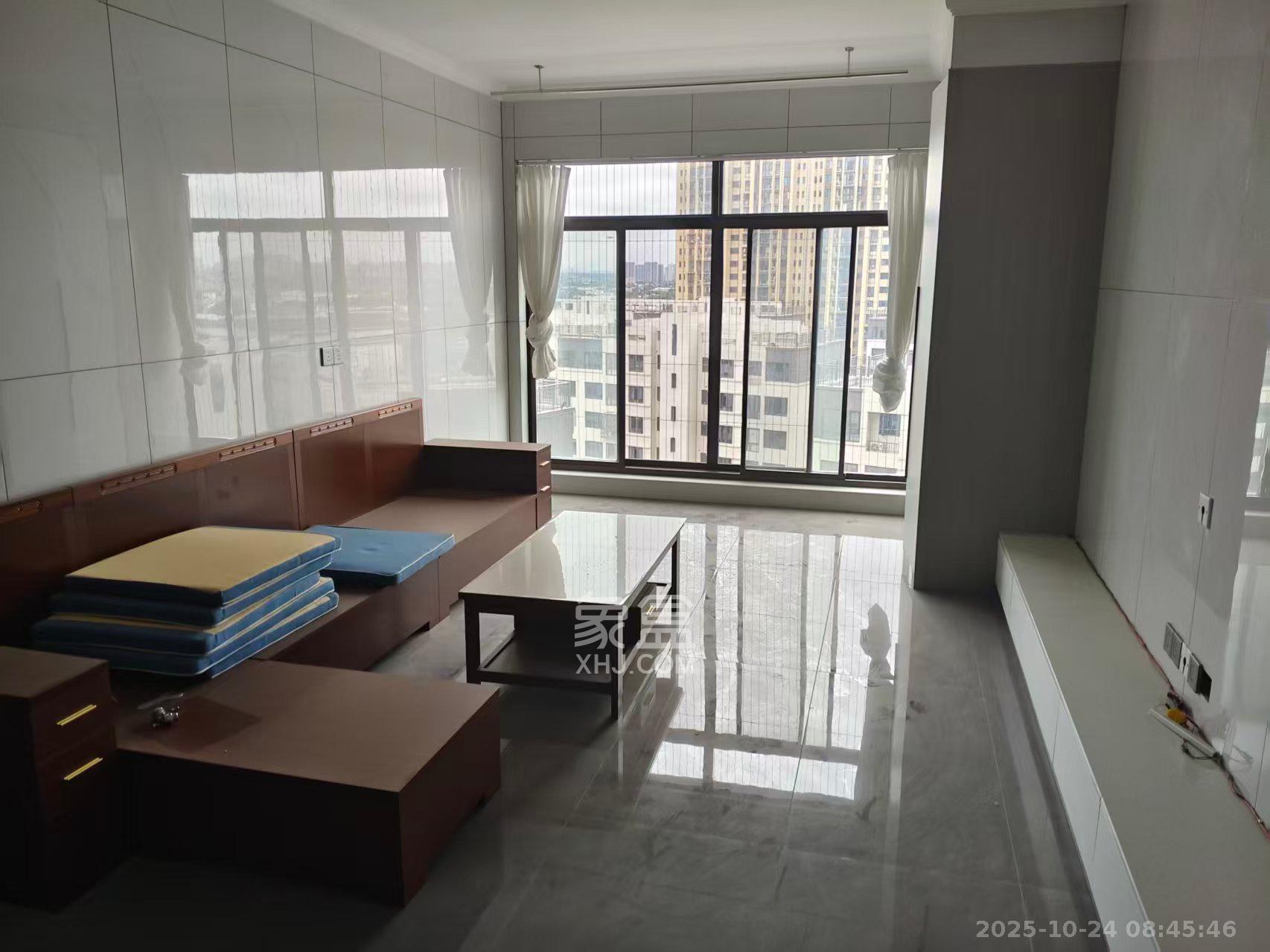 新城朗隽大都会  3室2厅2卫    2300.0元/月 新城朗隽大都会  3室2厅2卫    2300.0元/月室内图