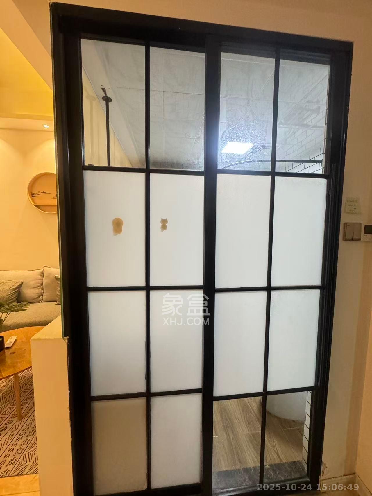 宇成开福广场  1室1厅1卫    1900.0元/月 宇成开福广场  1室1厅1卫    1900.0元/月室内图