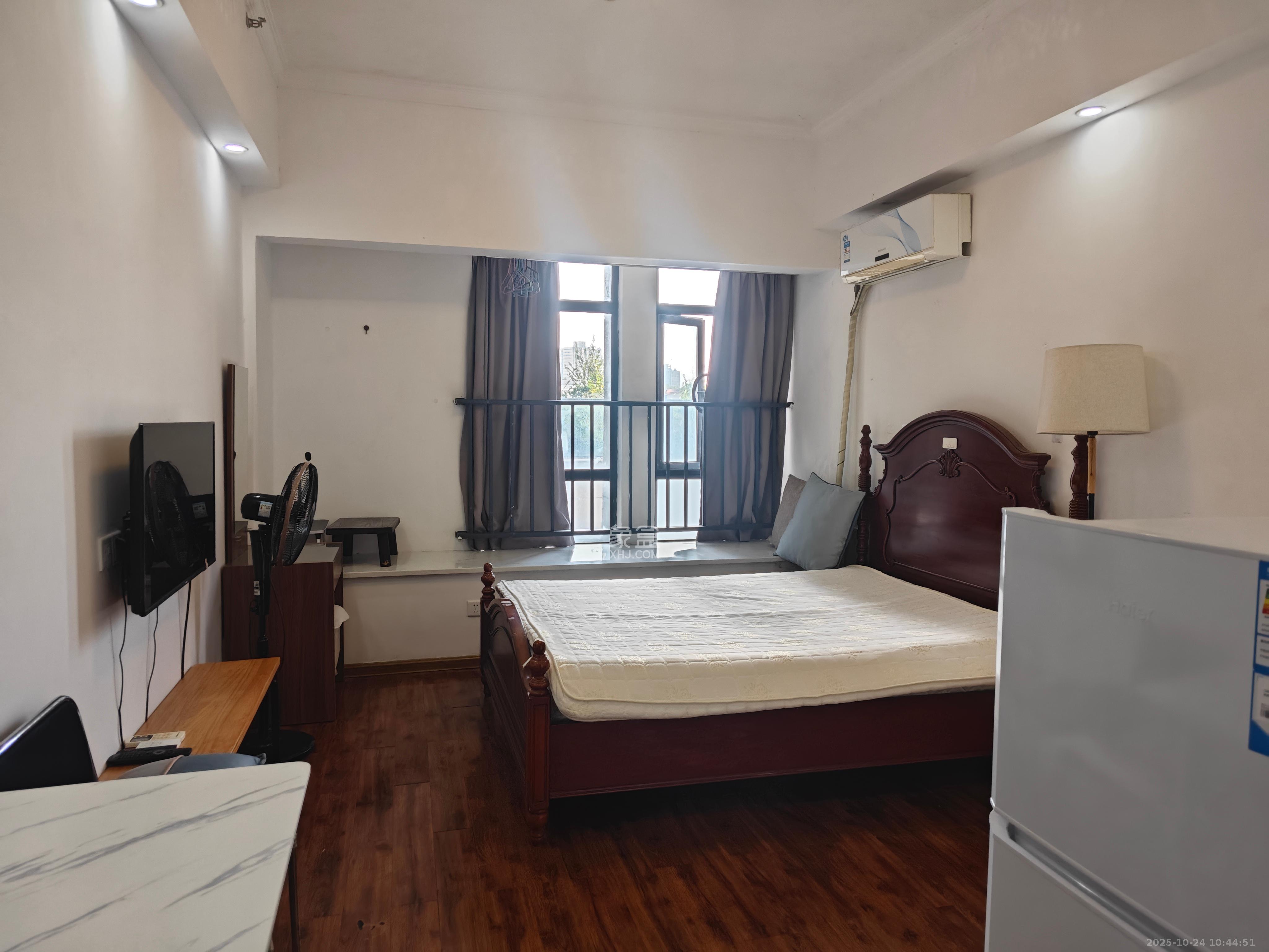 兆坤星悦荟  1室1厅1卫    1000.0元/月 兆坤星悦荟  1室1厅1卫    1000.0元/月室内图