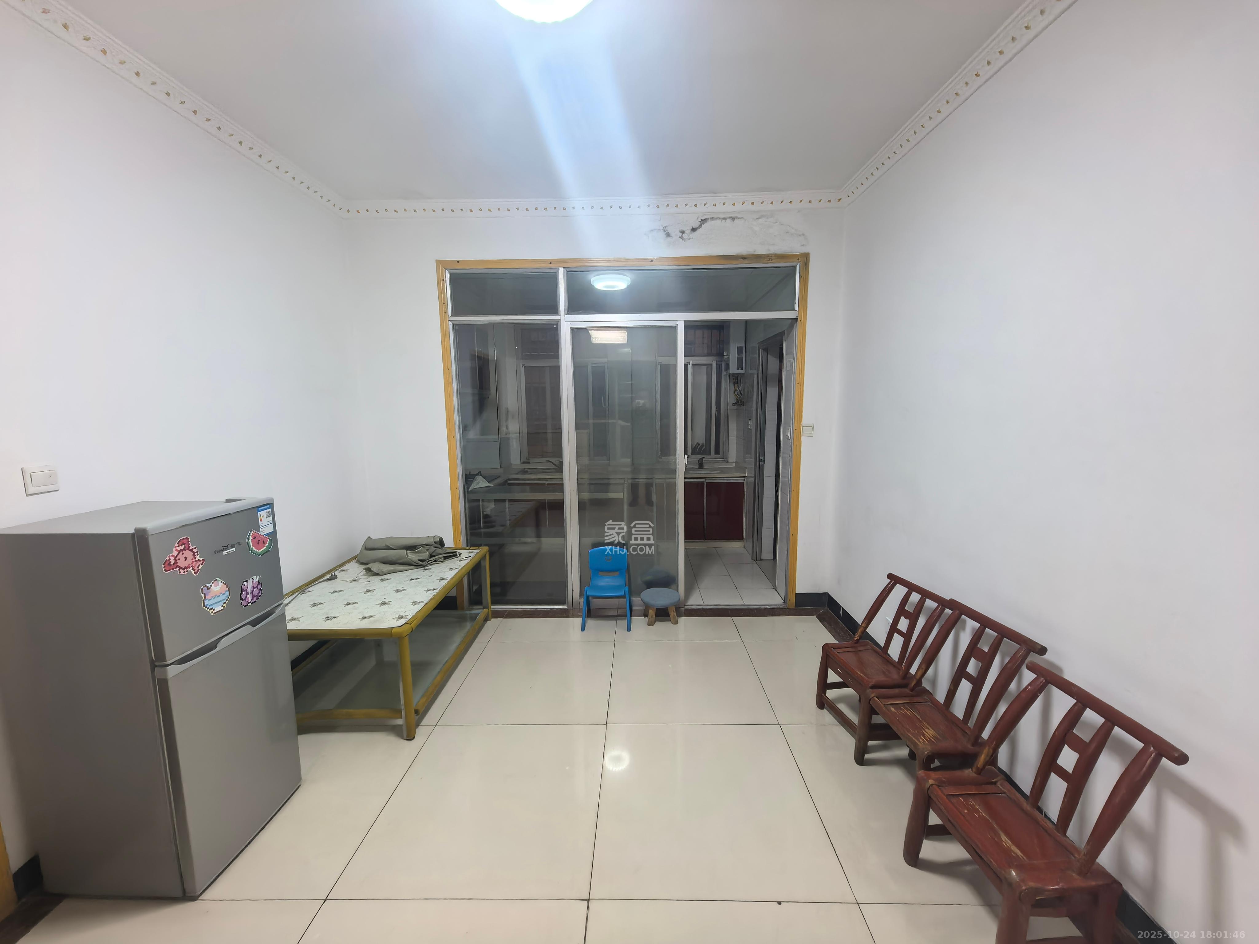 星城新宇月雅苑(月塘小区)  2室2厅1卫    1600.0元/月 星城新宇月雅苑(月塘小区)  2室2厅1卫    1600.0元/月室内图