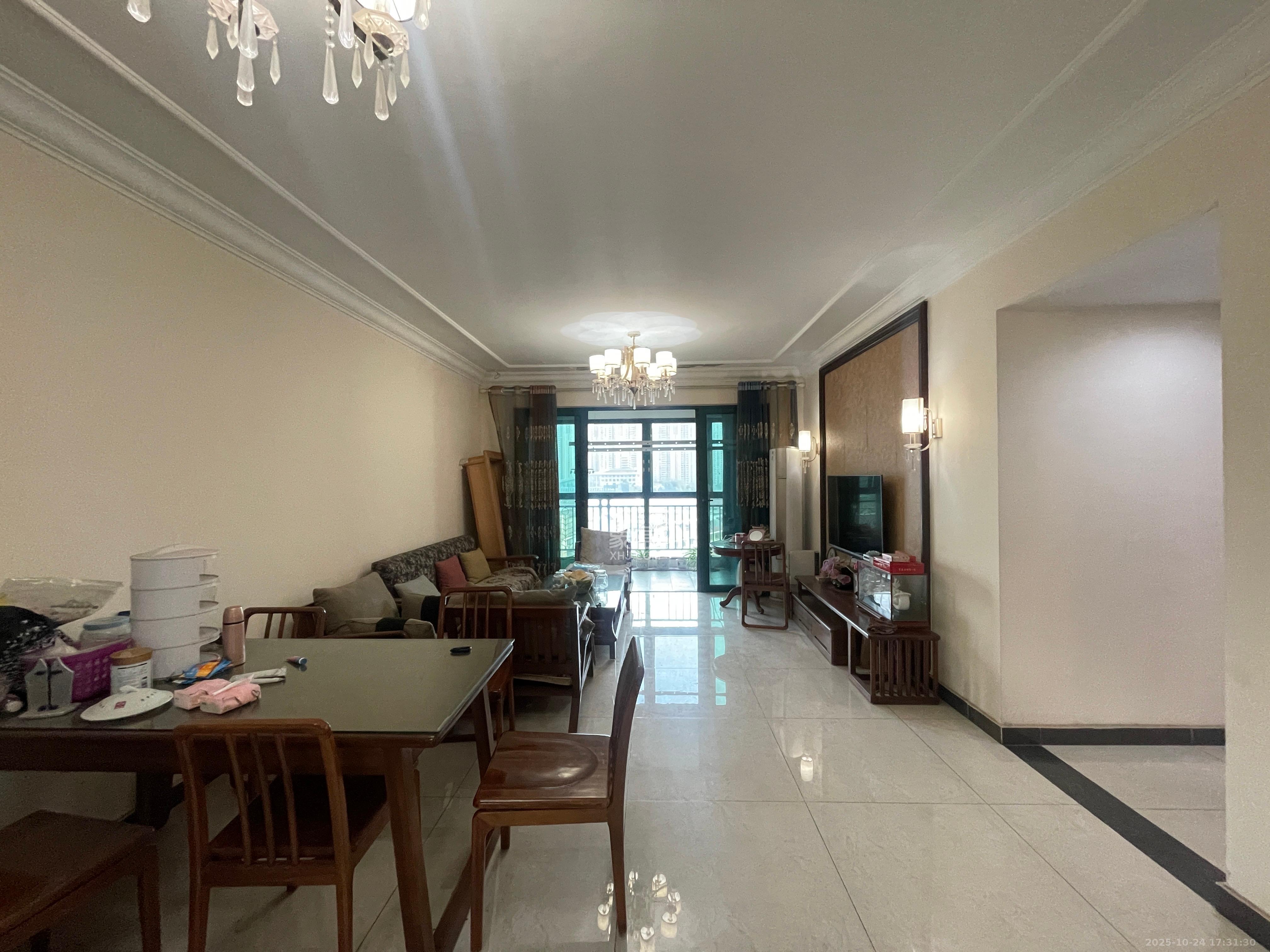 恒大翡翠华庭  3室2厅2卫    2300.0元/月室内图