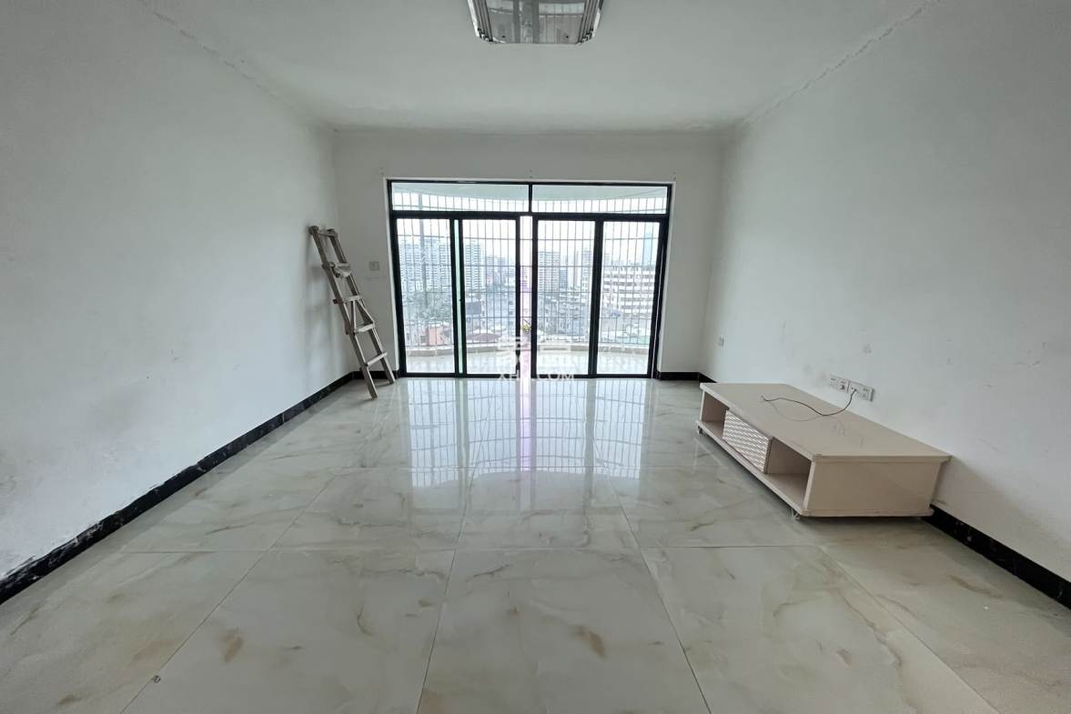 富源小区 2室1厅1卫 1800.0元/月 富源小区 2室1厅1卫 1800.0元/月室内图