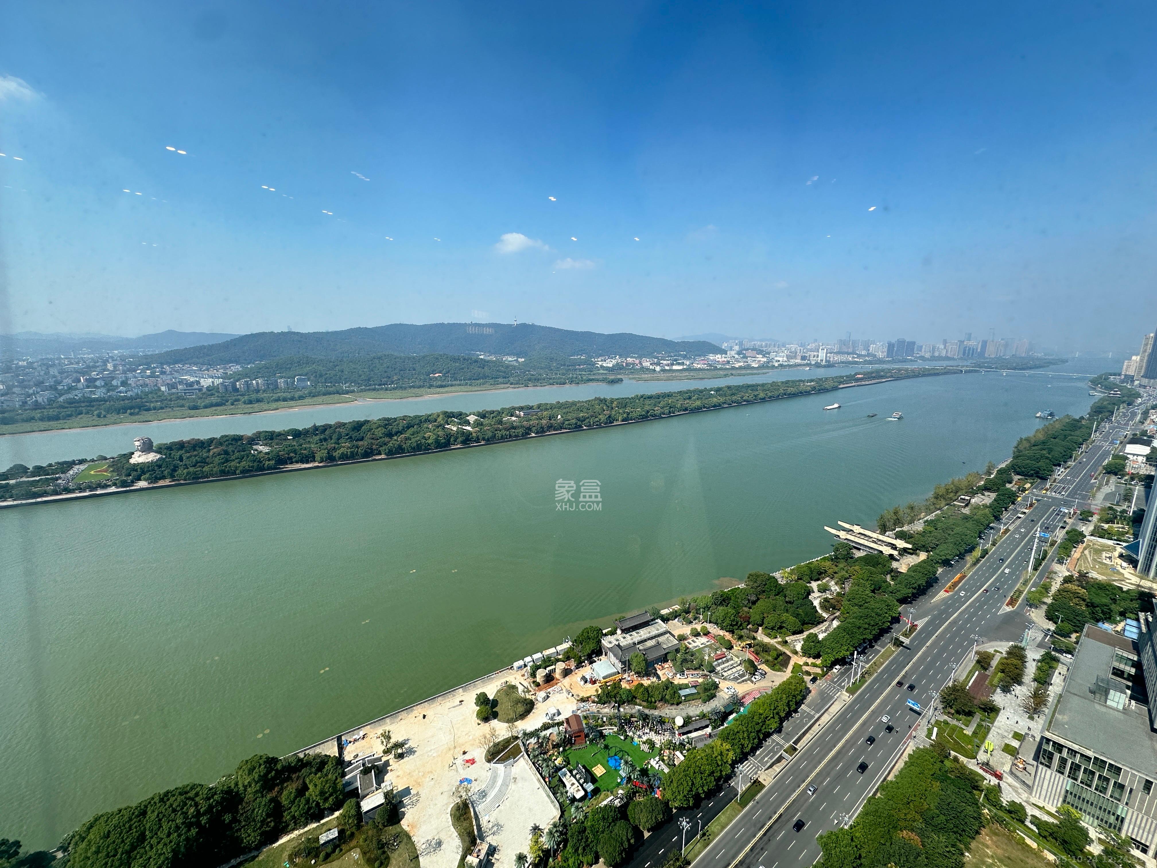 保利国际广场 1室1厅1卫 9000.0元/月 保利国际广场 1室1厅1卫 9000.0元/月室内图