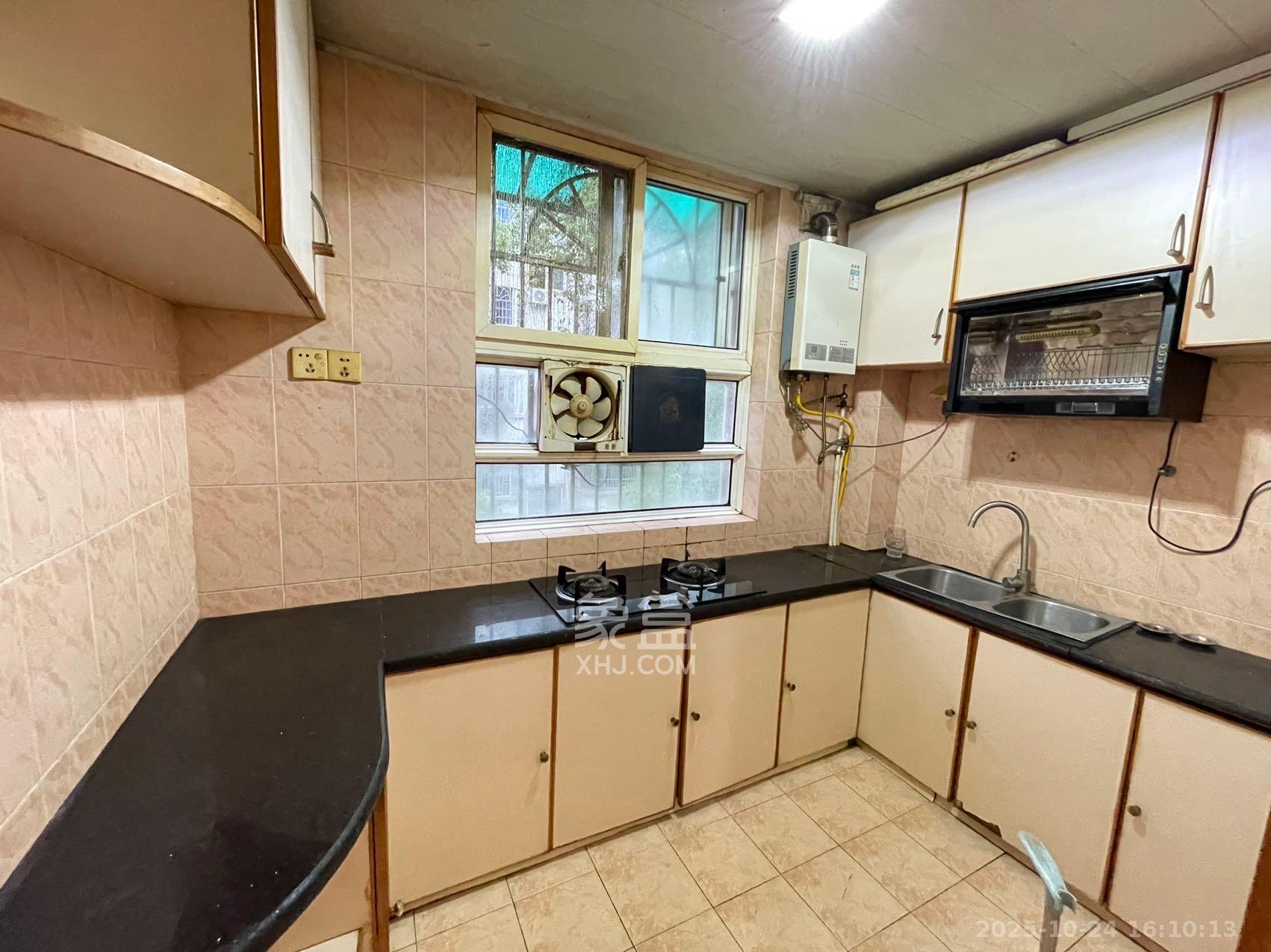 德政园  3室2厅1卫    1900.0元/月室内图